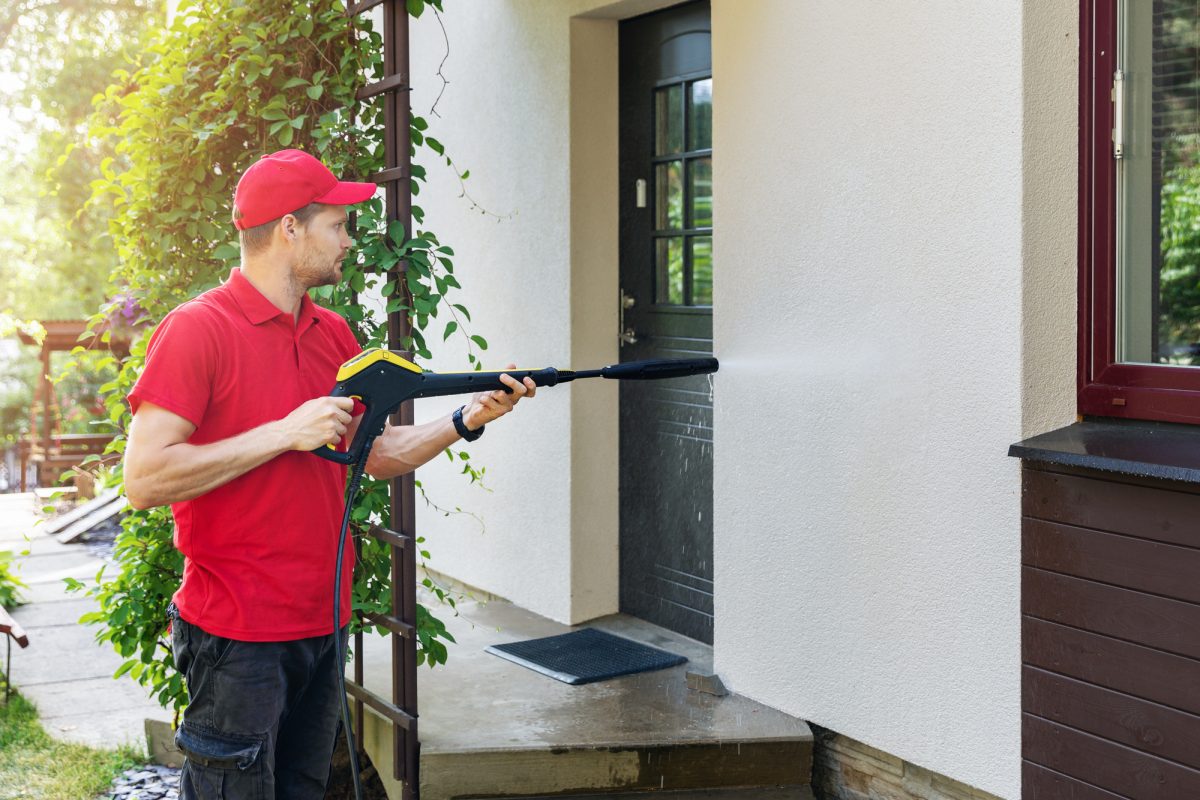 The Benefits of Regular Pressure Washing for Home Maintenance