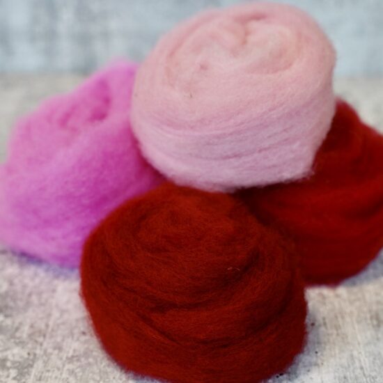 Needle felted wool felting Cranberry Red wool Roving for felting suppl –  Feltify