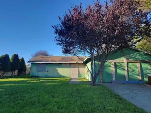 MLS# 230462 Address: 200 E Essex