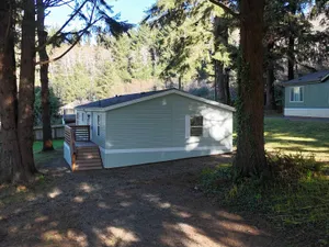 MLS# 240506 Address: 17281 Hwy 101 N Highway