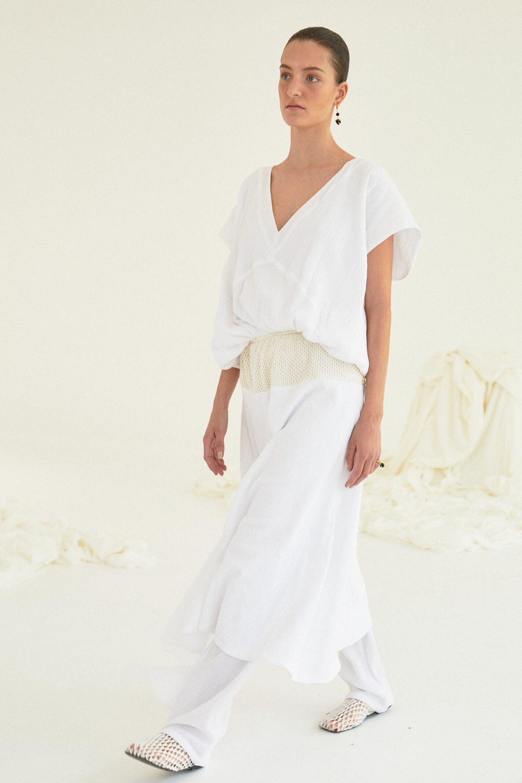 white relaxed midi dress with belt