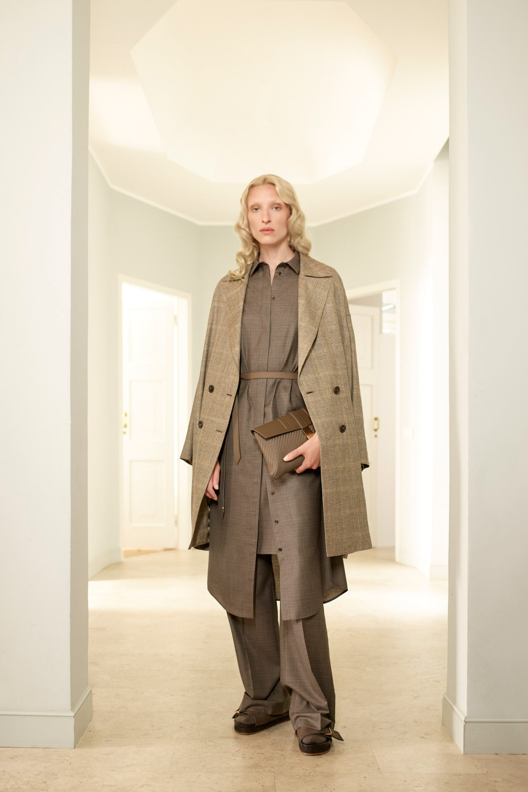 beige wool long-sleeve collared relaxed layered coat