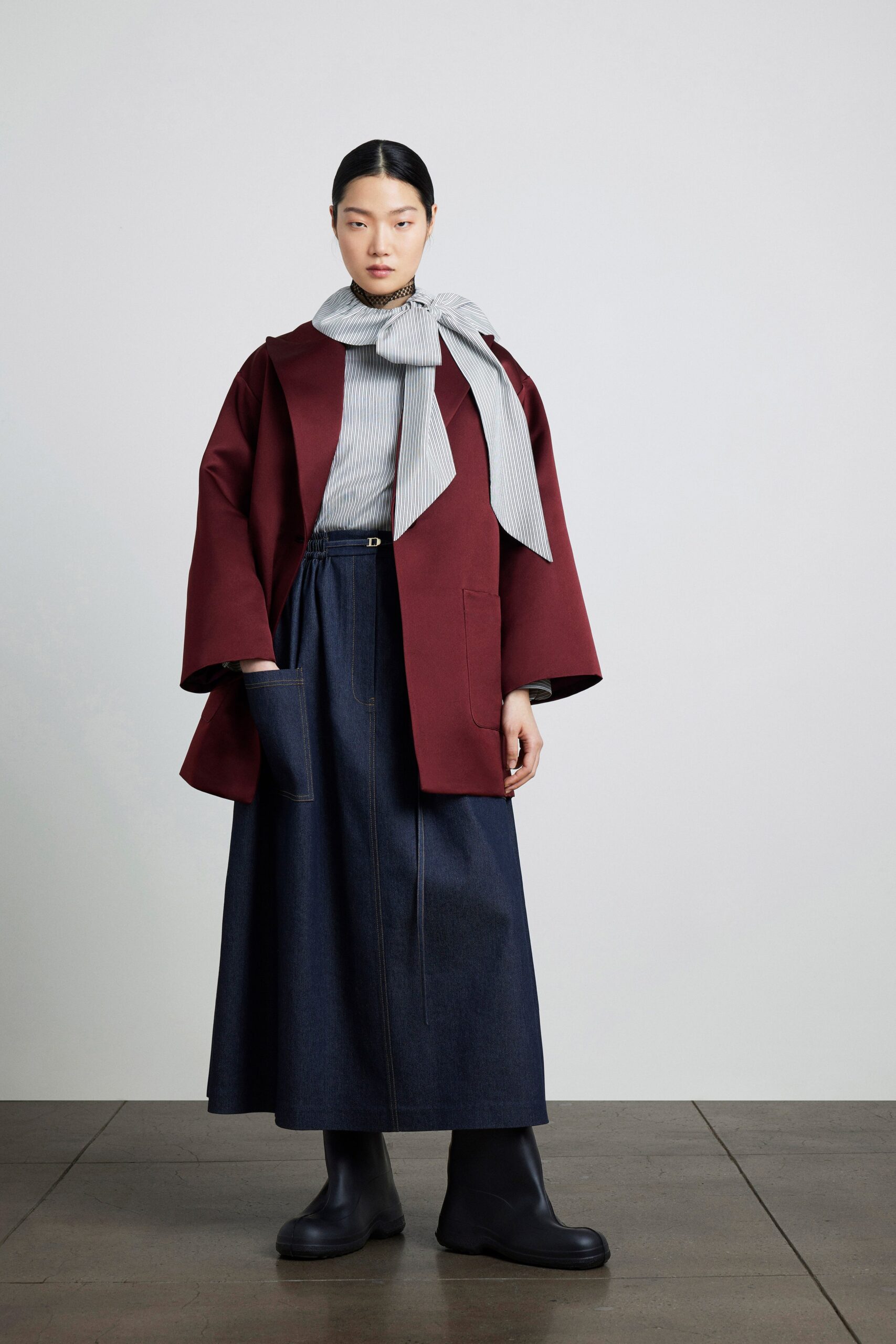 maroon jacket with denim skirt