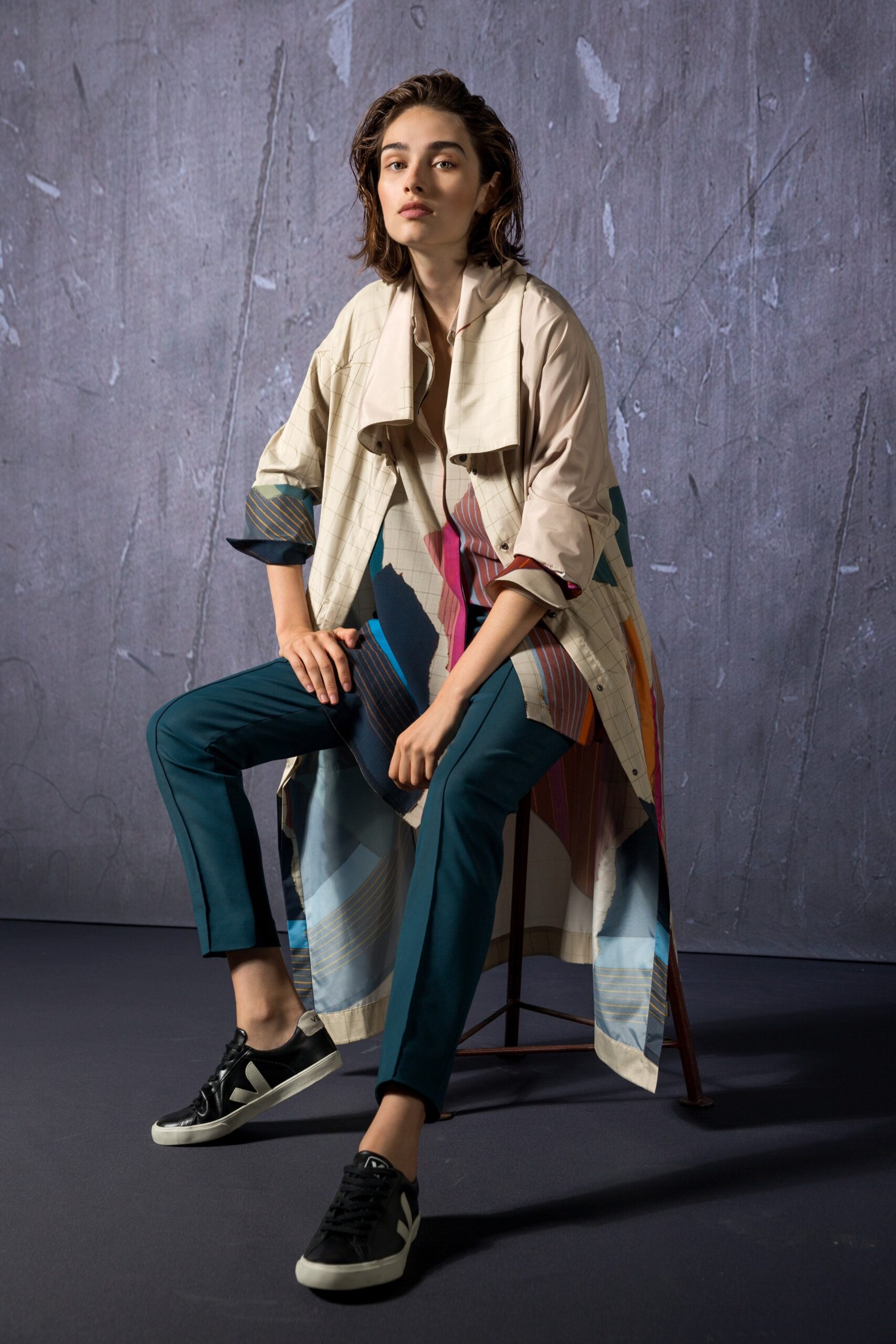 beige cotton long-sleeve collared relaxed layered color-blocked coat