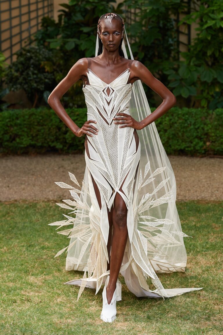 Iris van Herpen Fall 2023 Couture