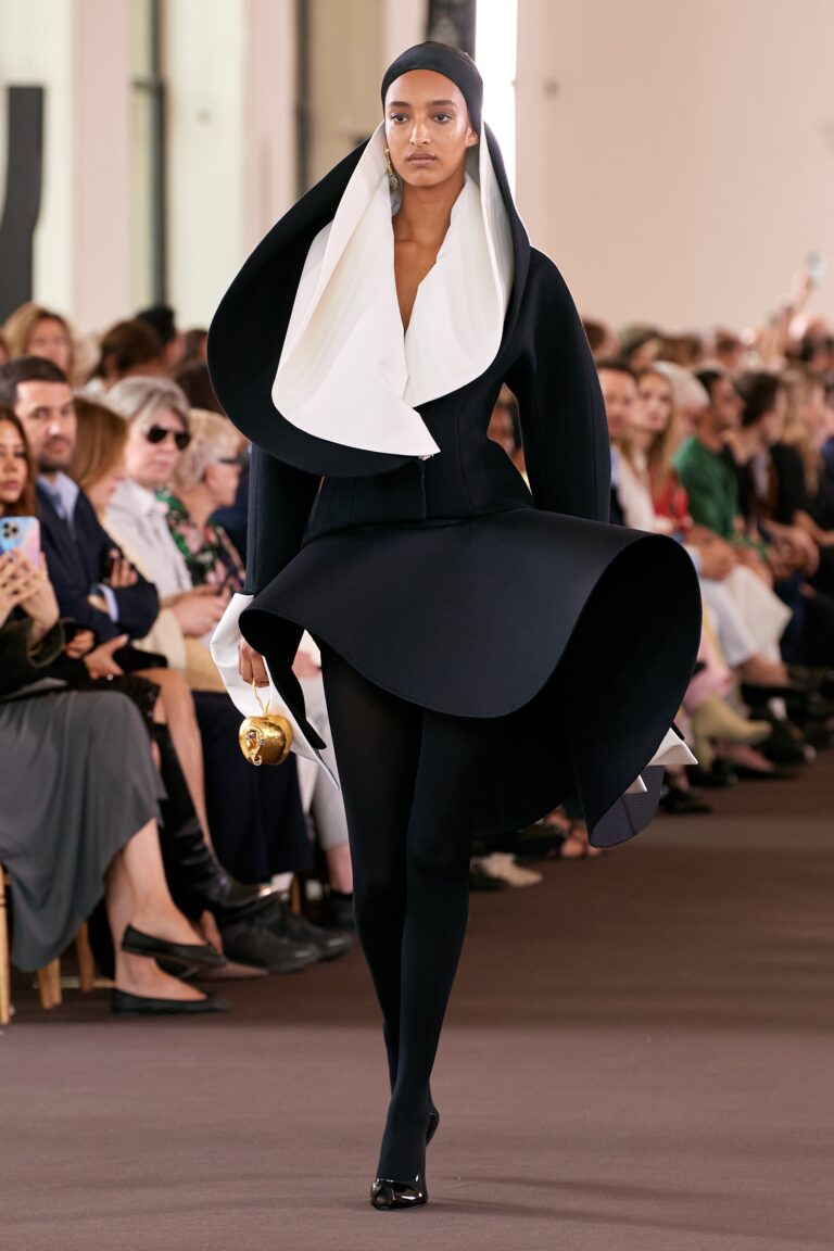 Schiaparelli Fall 2023 Couture