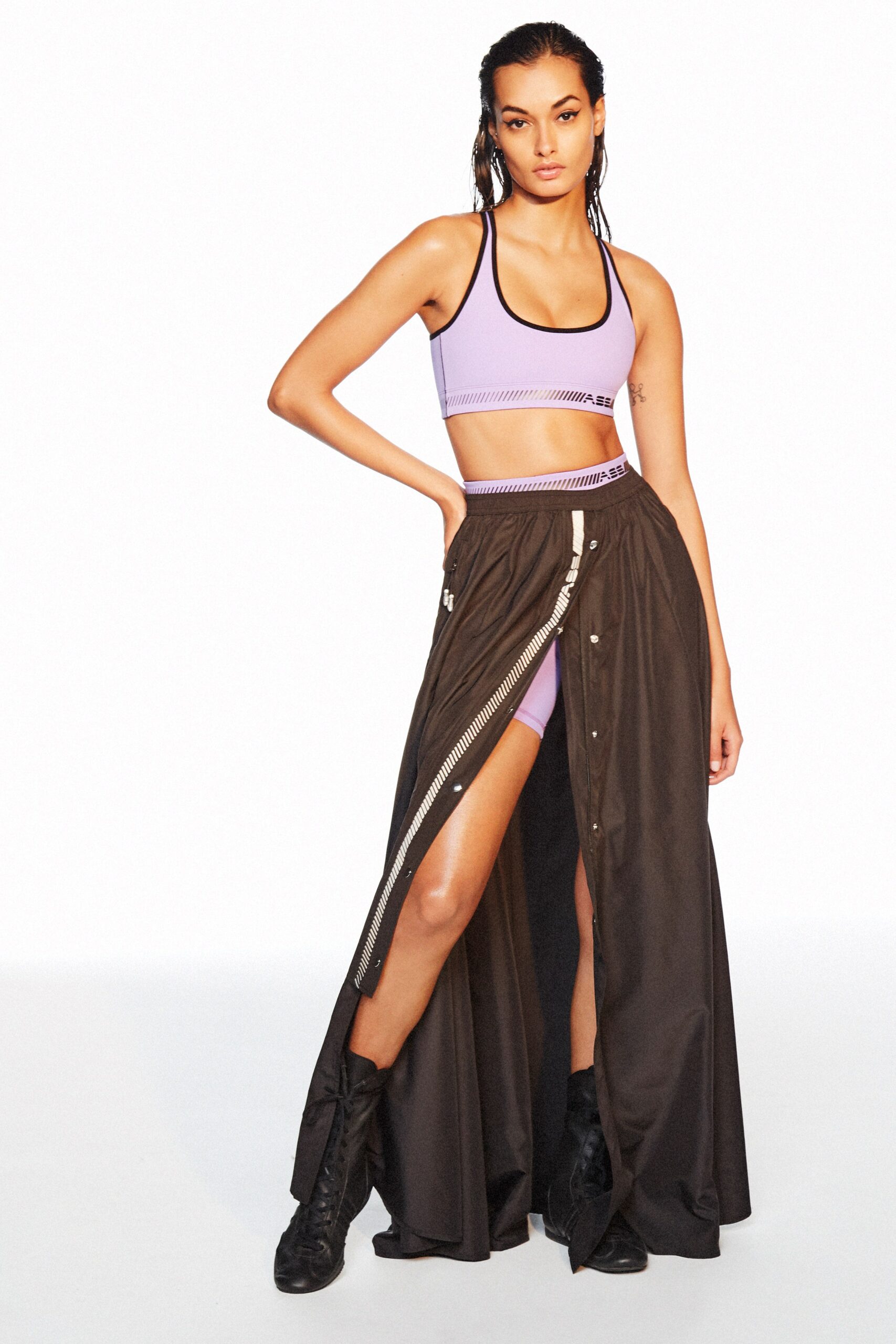 black long-sleeve slit relaxed high-waisted zippered maxi skirt