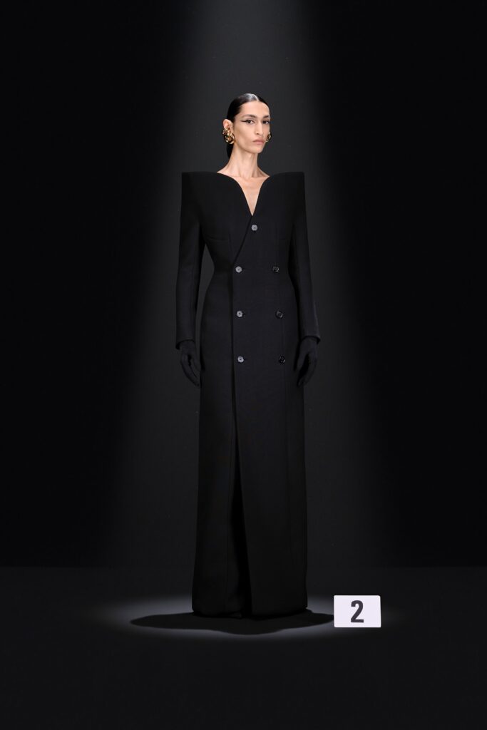 black fitted long-sleeve gown