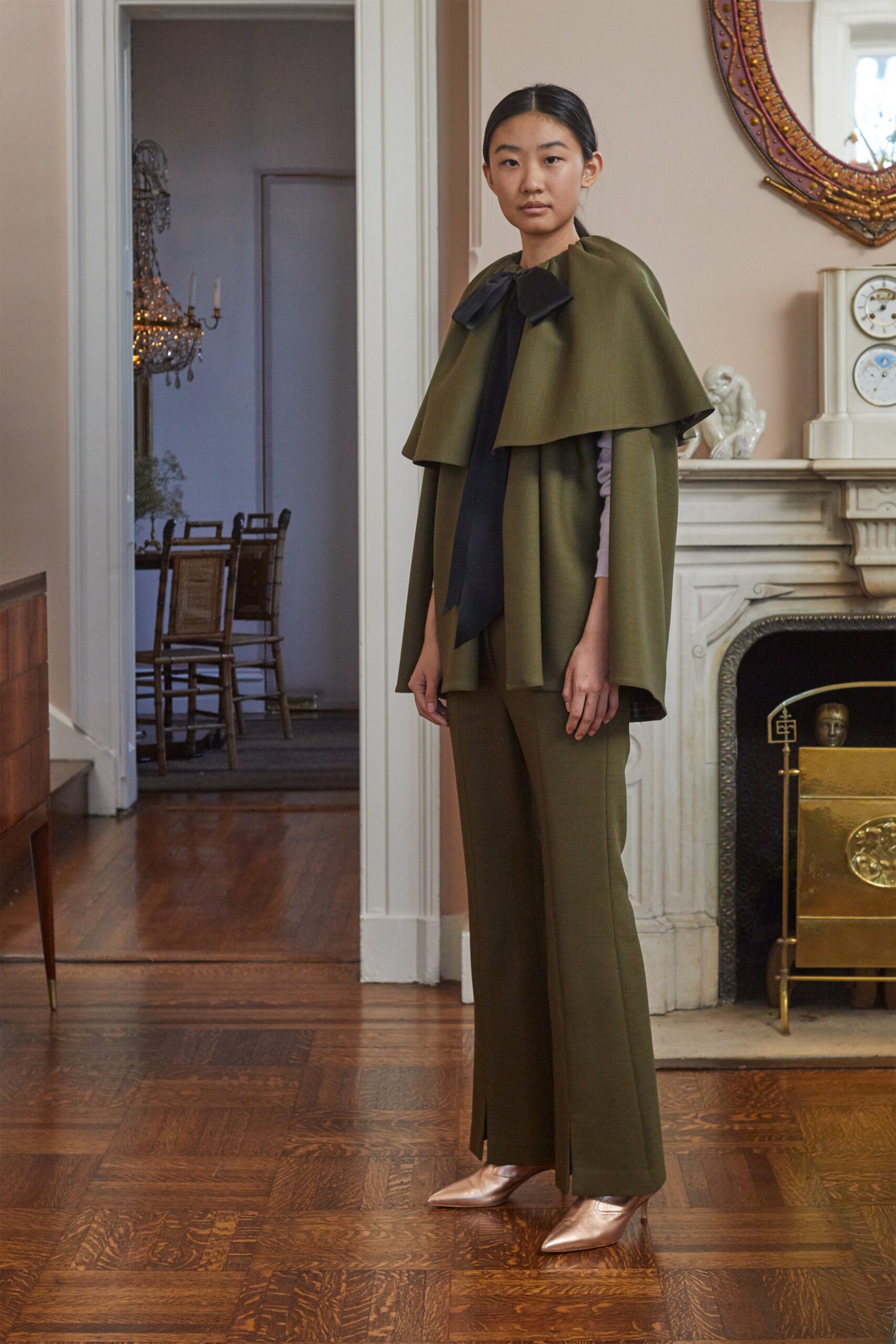 green wool sleeveless relaxed layered cape