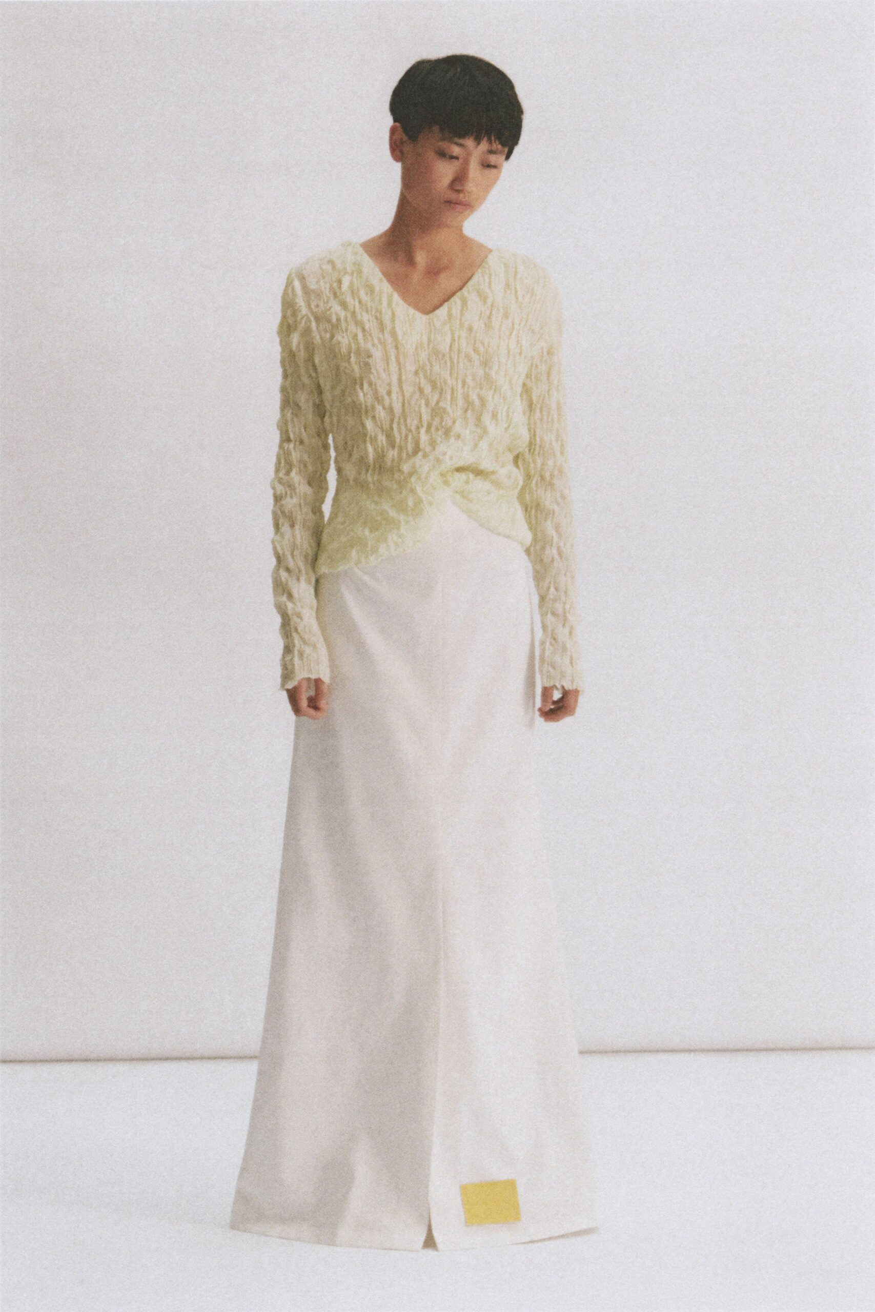 white cotton slit fitted high-waisted straight-leg maxi skirt