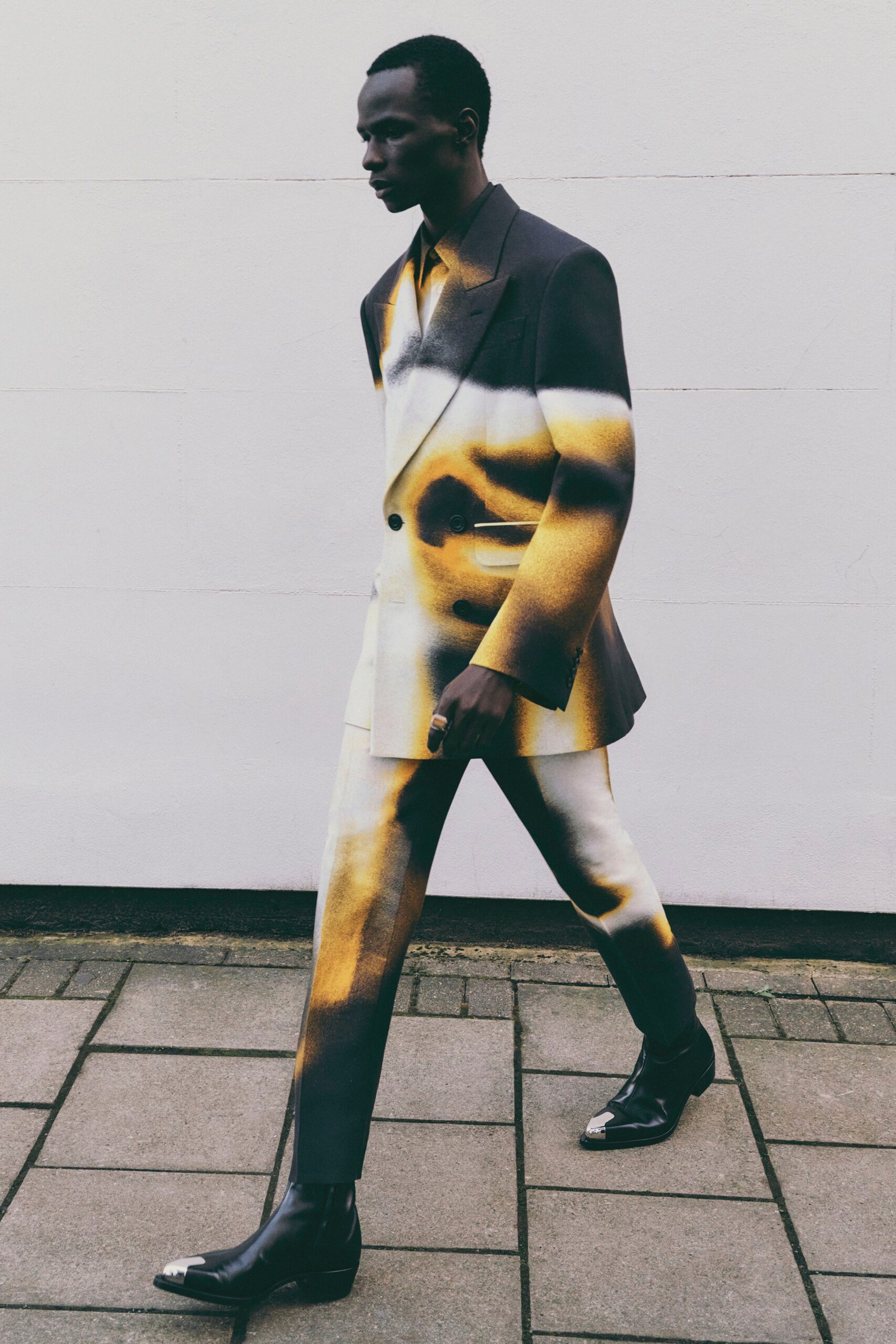 tailored color-blocked suit