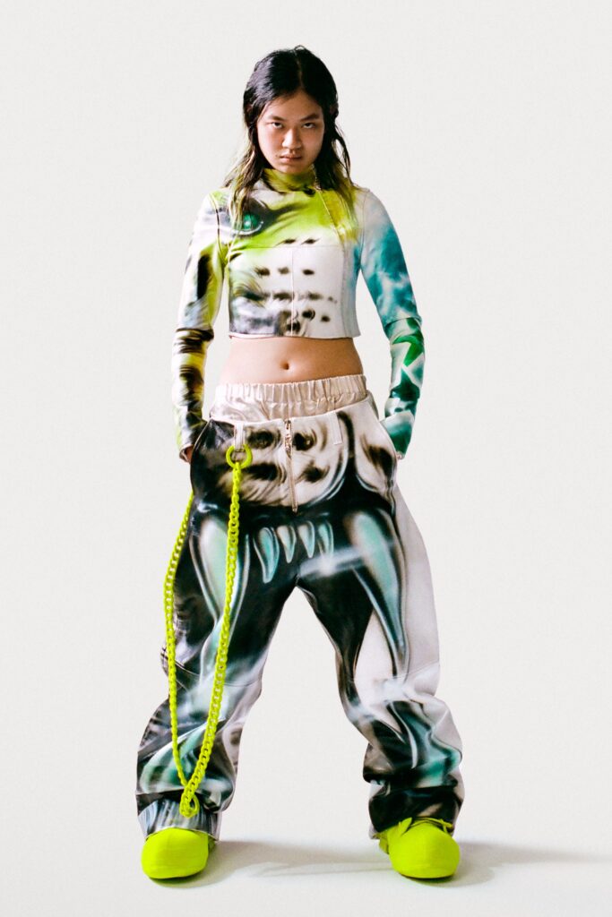 printed crop-top and relaxed pants