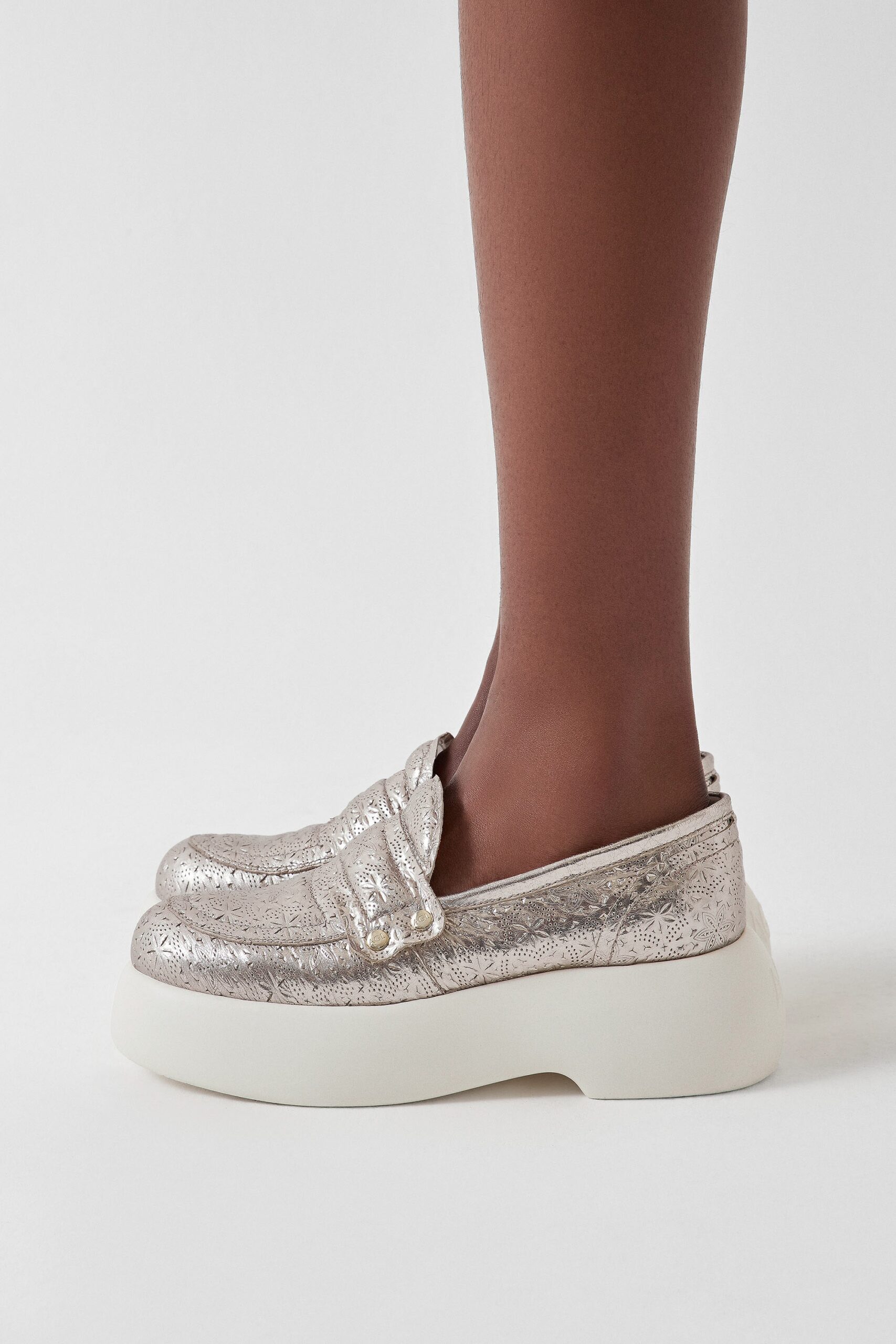 silver metallic fitted shoes