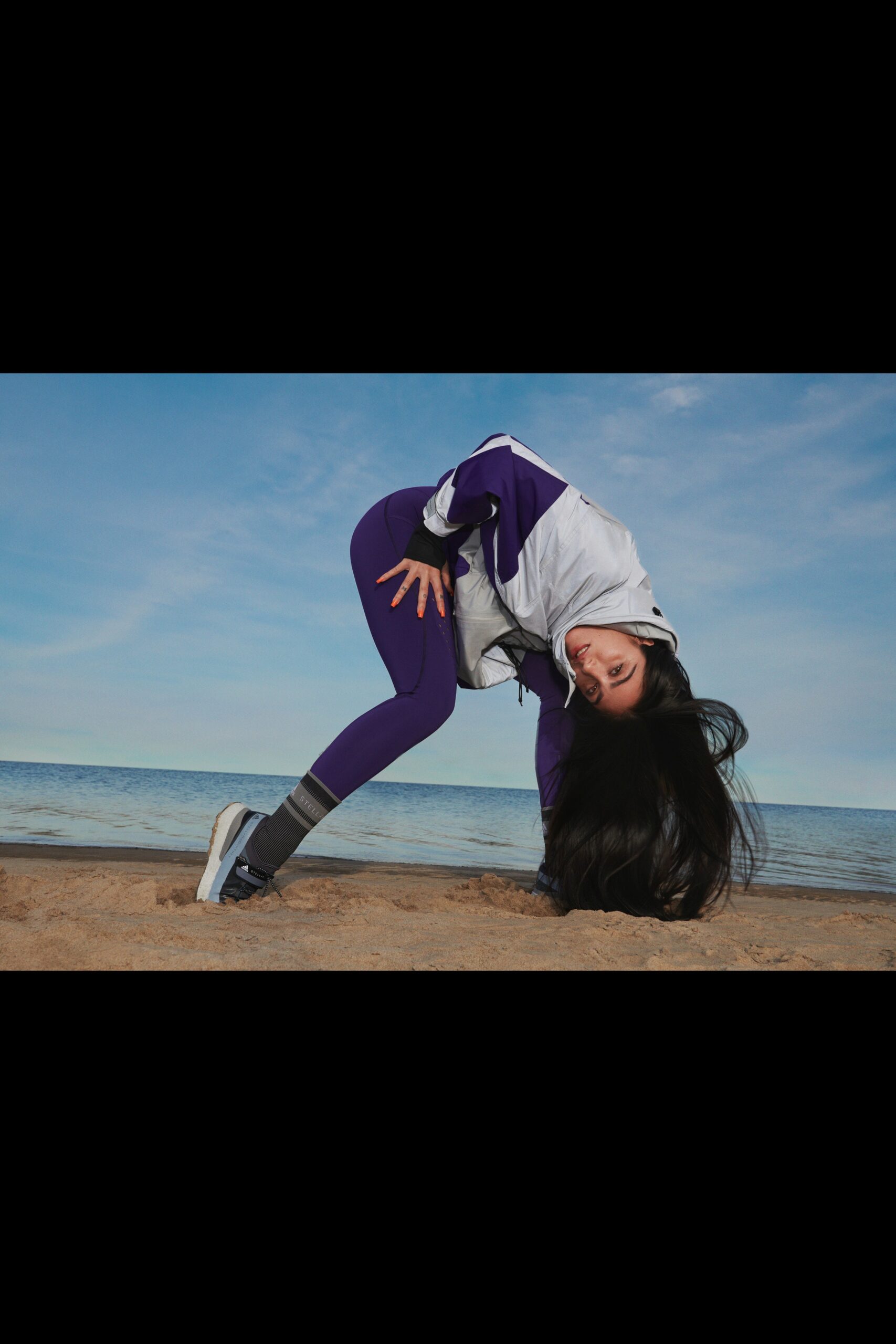 relaxed white purple jacket with leggings