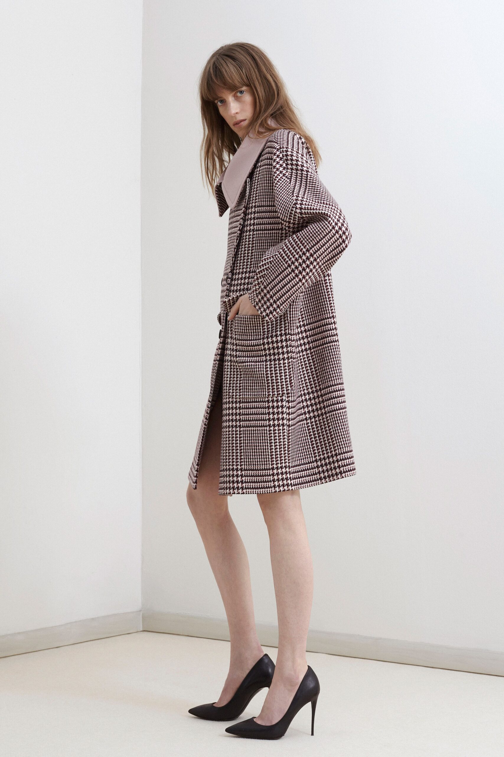 brown wool long-sleeve collared relaxed checked coat