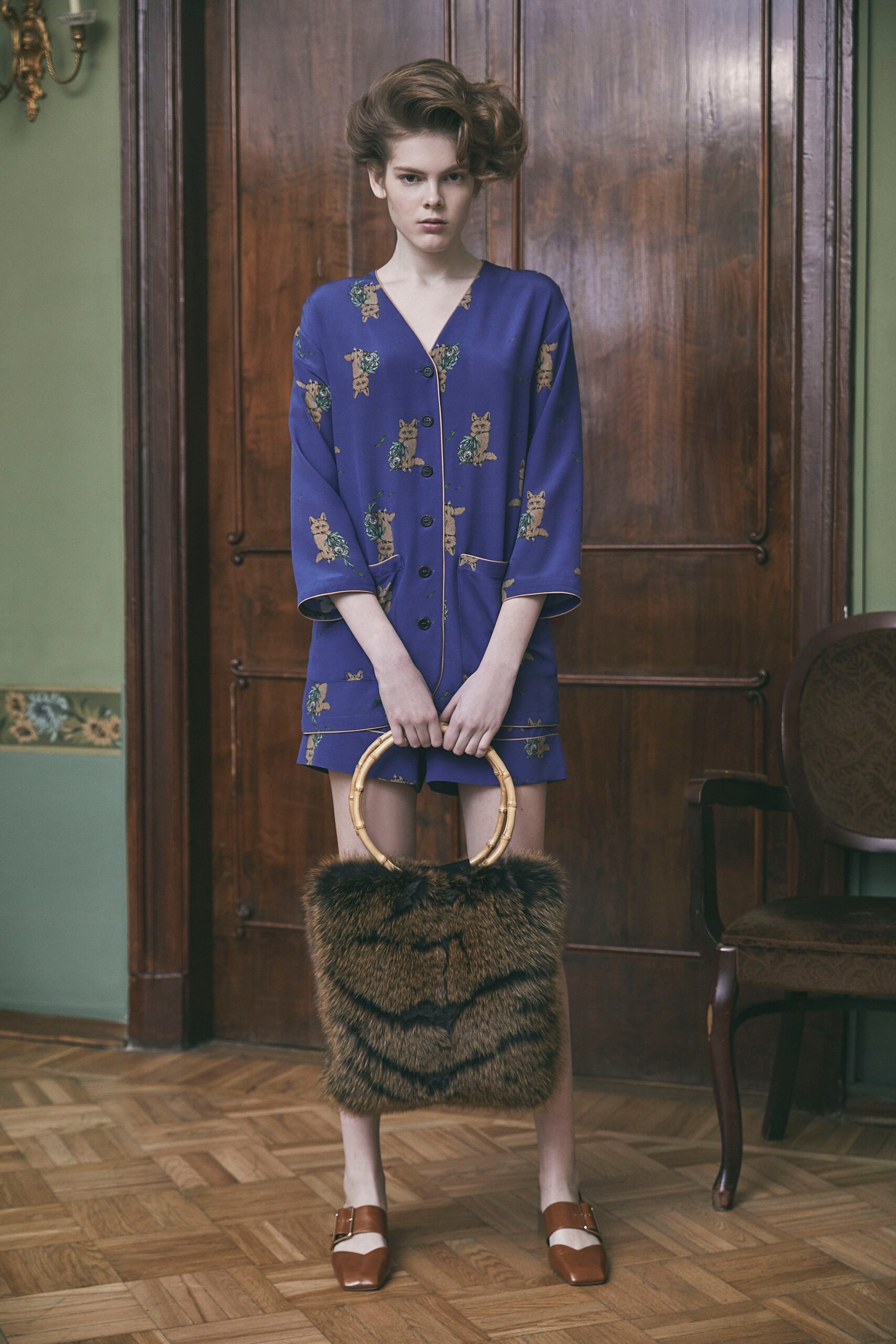 blue printed short-sleeve dress