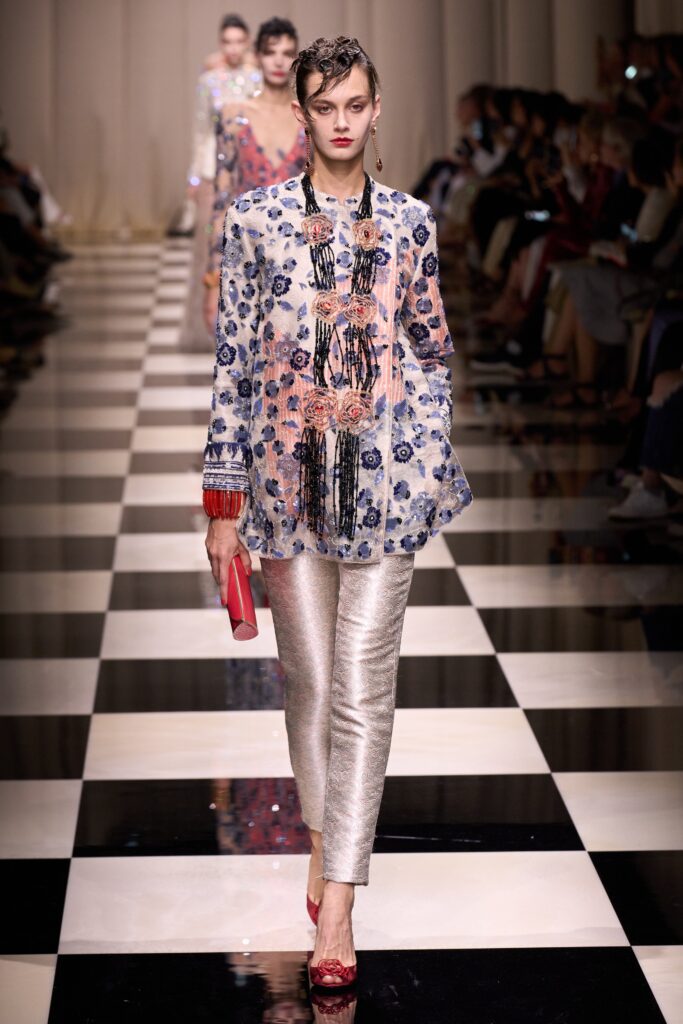 embroidered silk jacket with slim pants