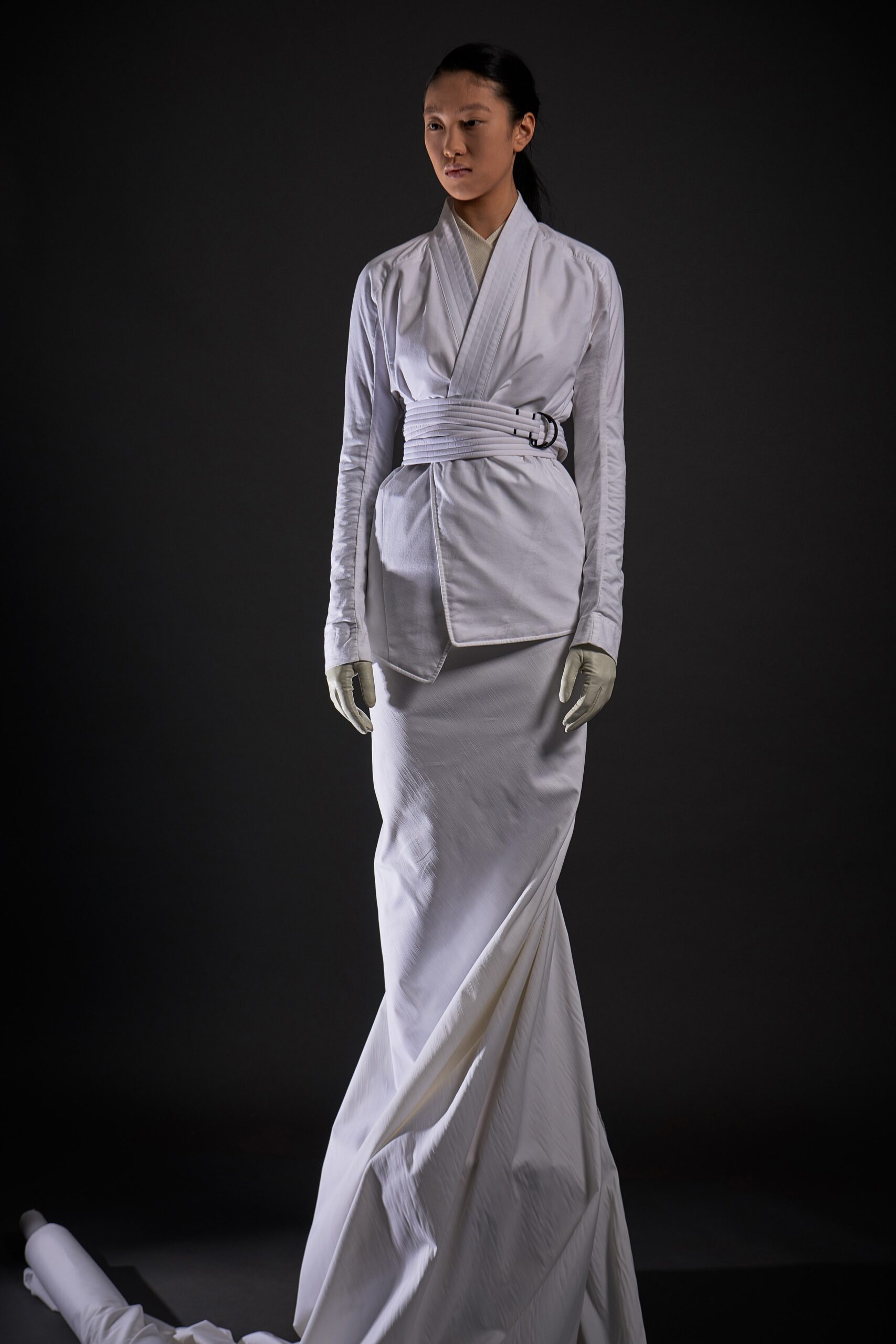 white fitted long-sleeve gown