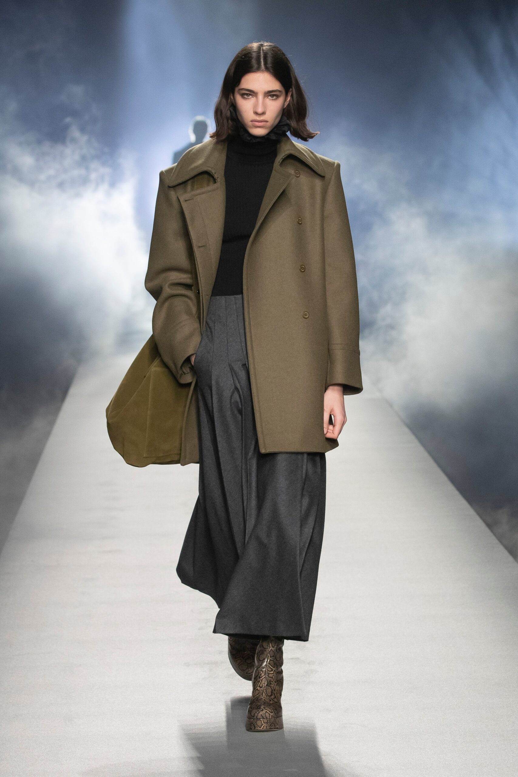brown wool long-sleeve collared relaxed buttoned coat