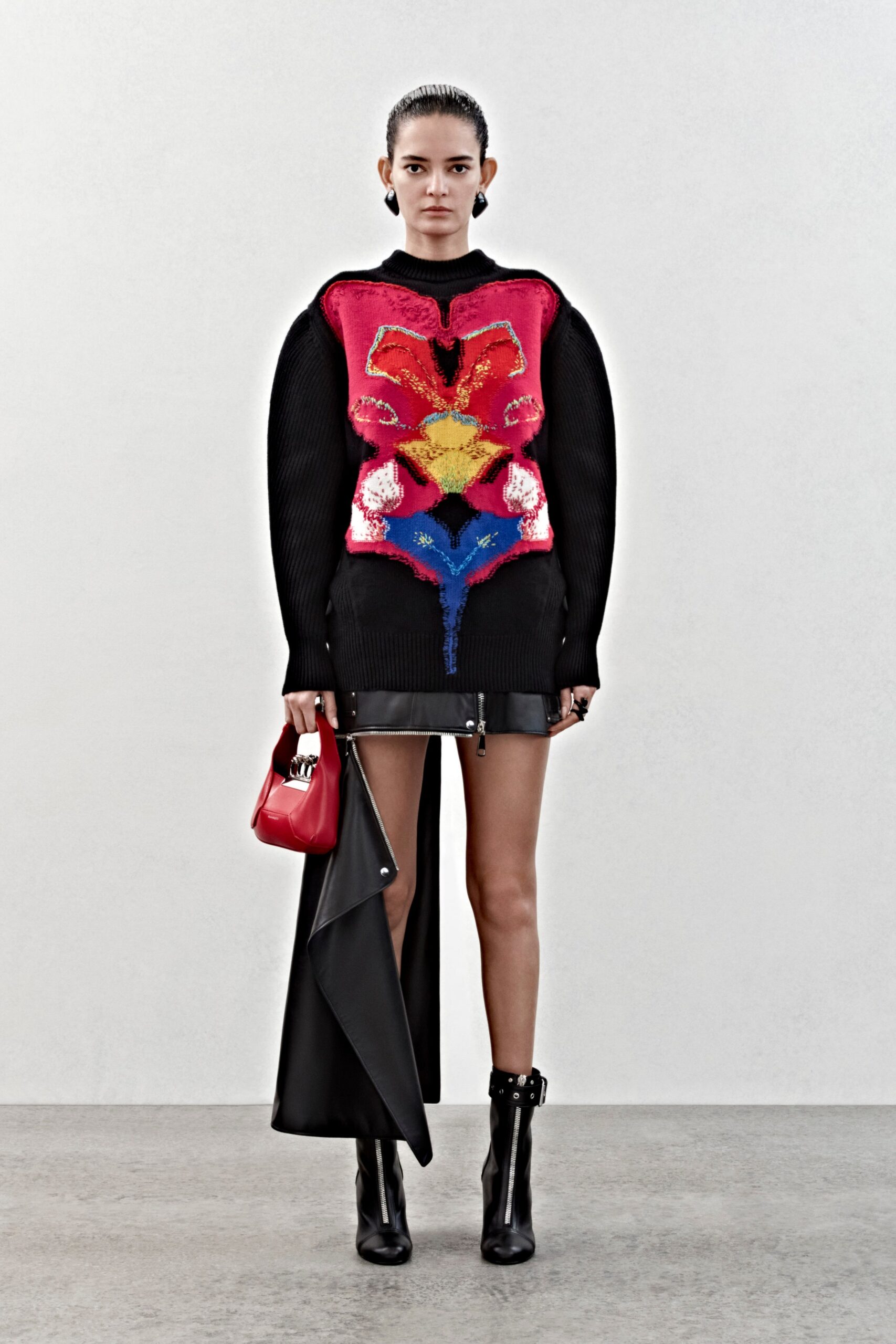 black wool long-sleeve high-neck fitted embroidered short sweater