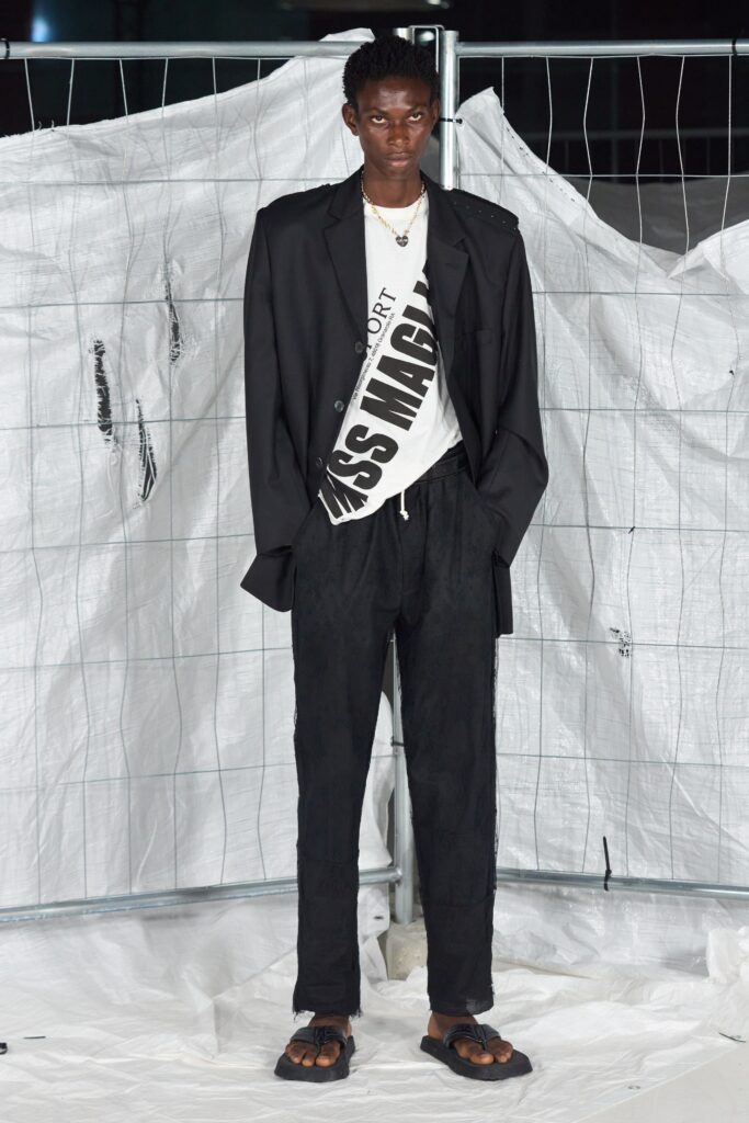 black blazer white t-shirt black pants