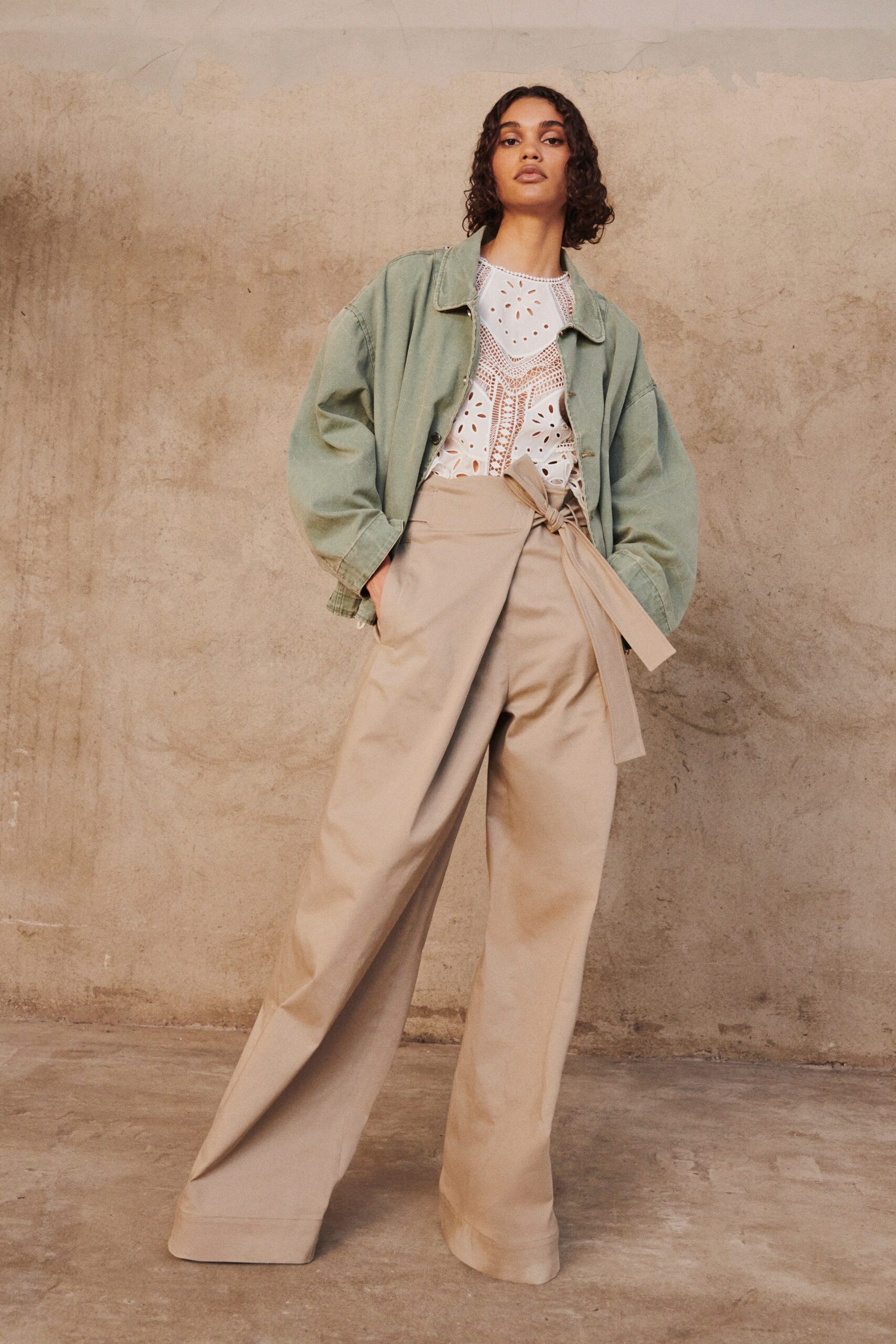 beige cotton relaxed high-waisted wide-leg belted pants
