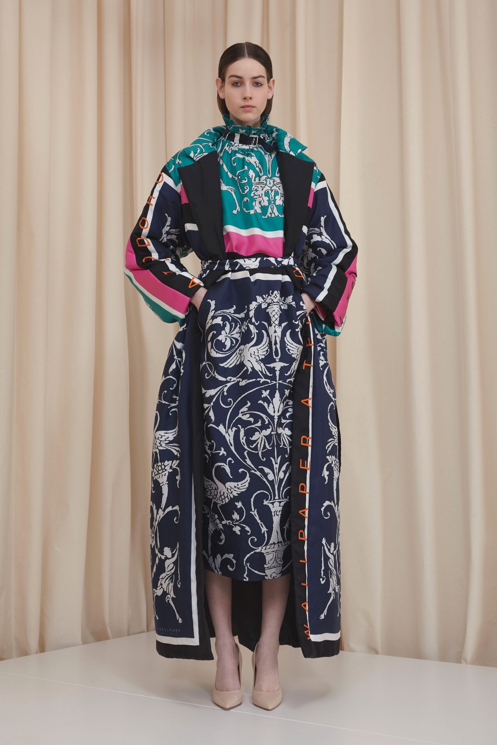 printed relaxed hooded coat