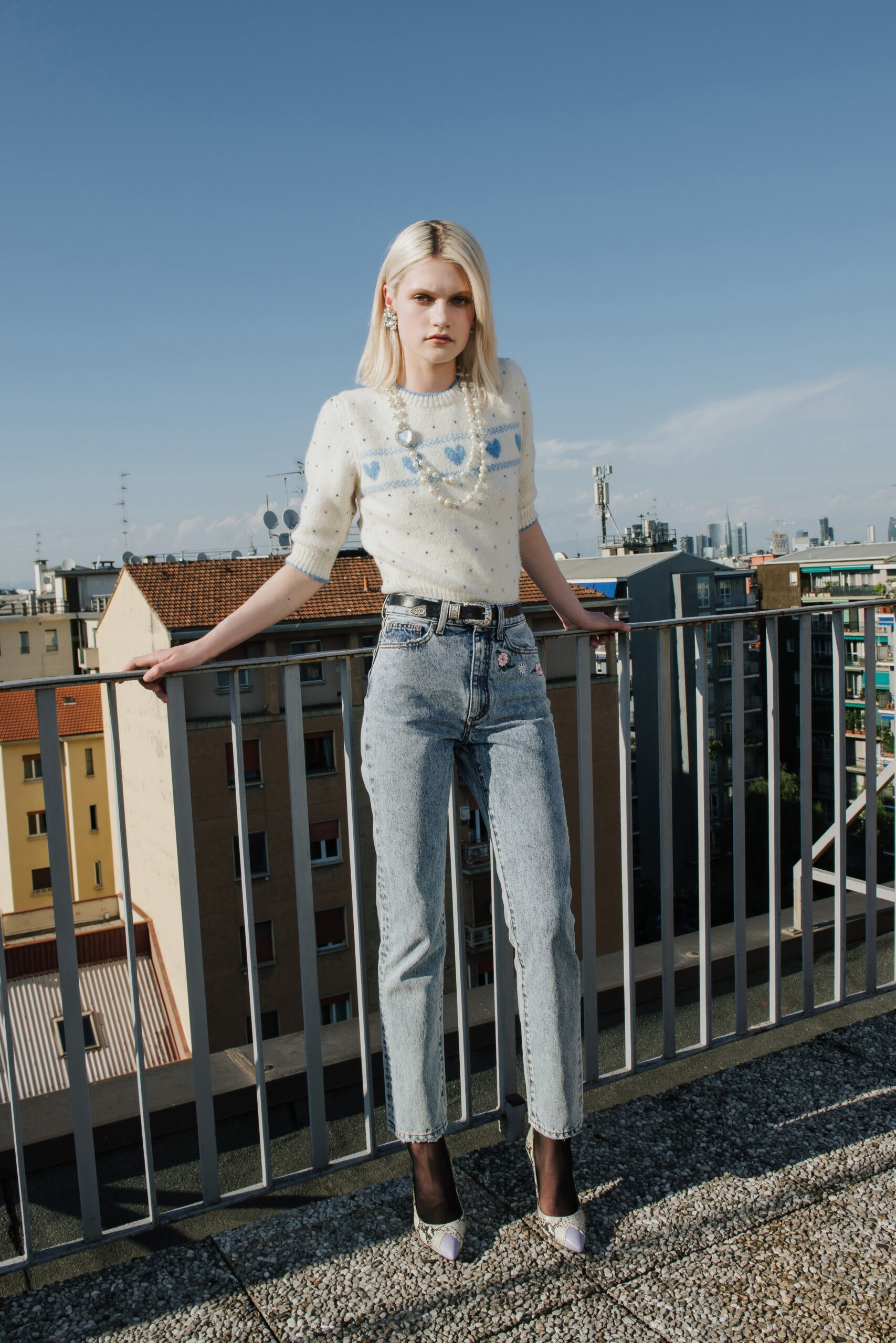 white cotton short-sleeve collared fitted embroidered top