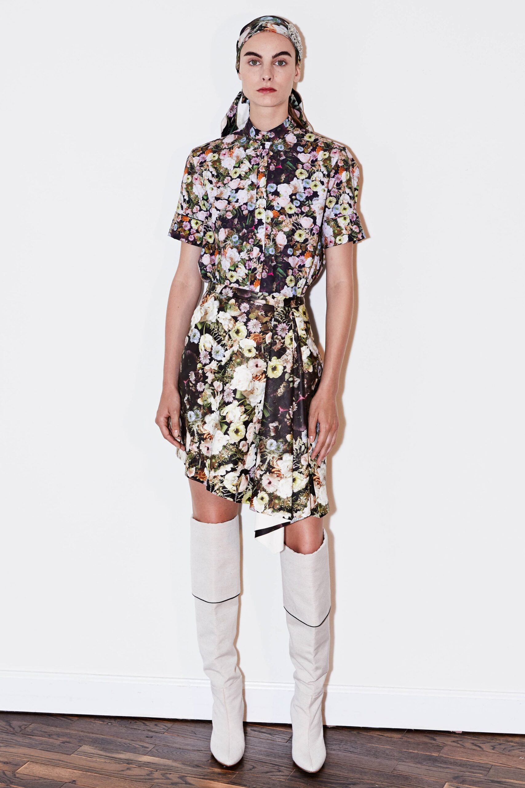 multi short-sleeve collared fitted floral buttoned mini shirt-dress