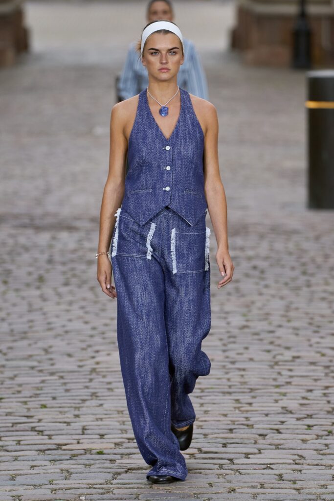 blue cotton vest and pants