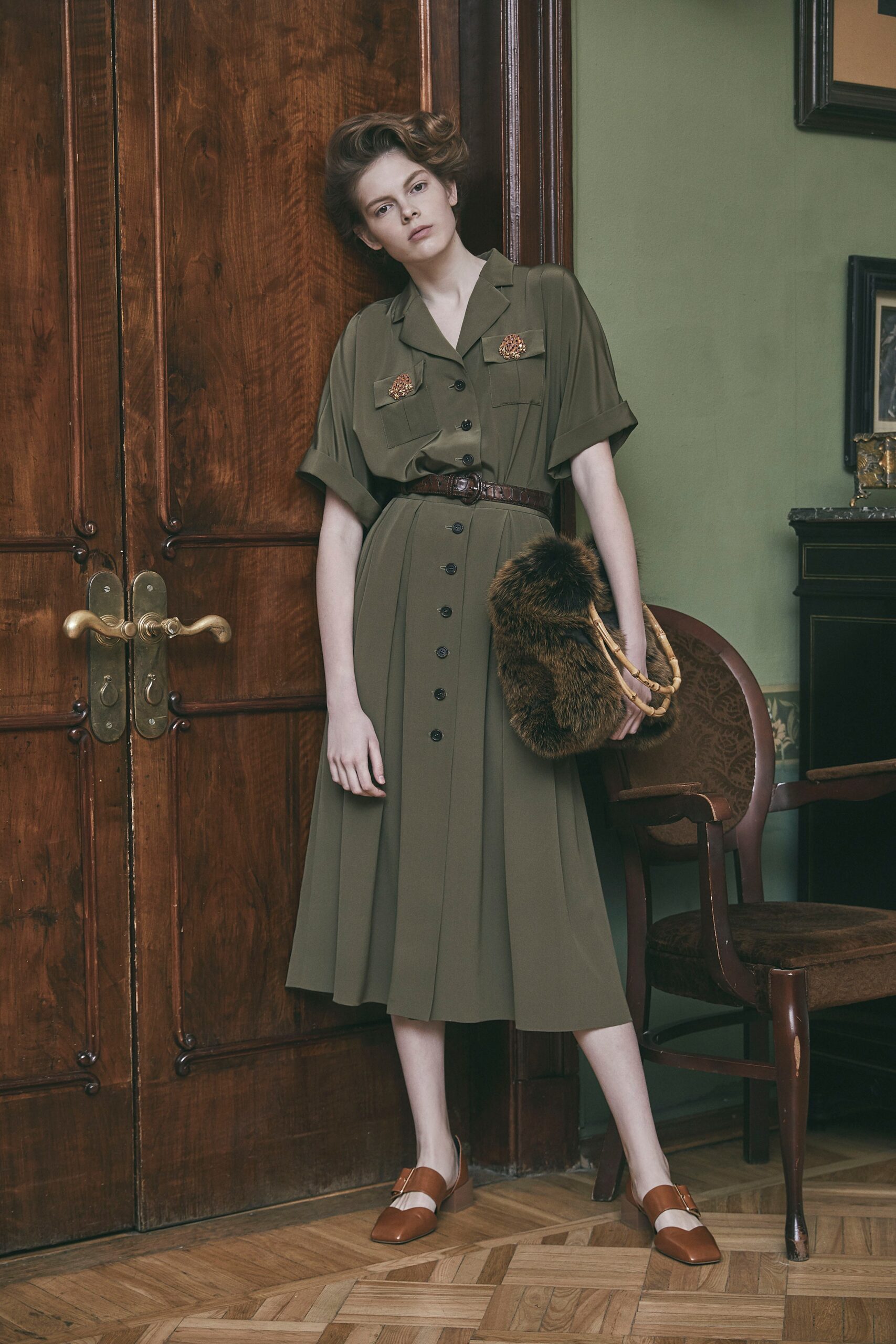 green cotton short-sleeve collared relaxed pleated buttoned dress