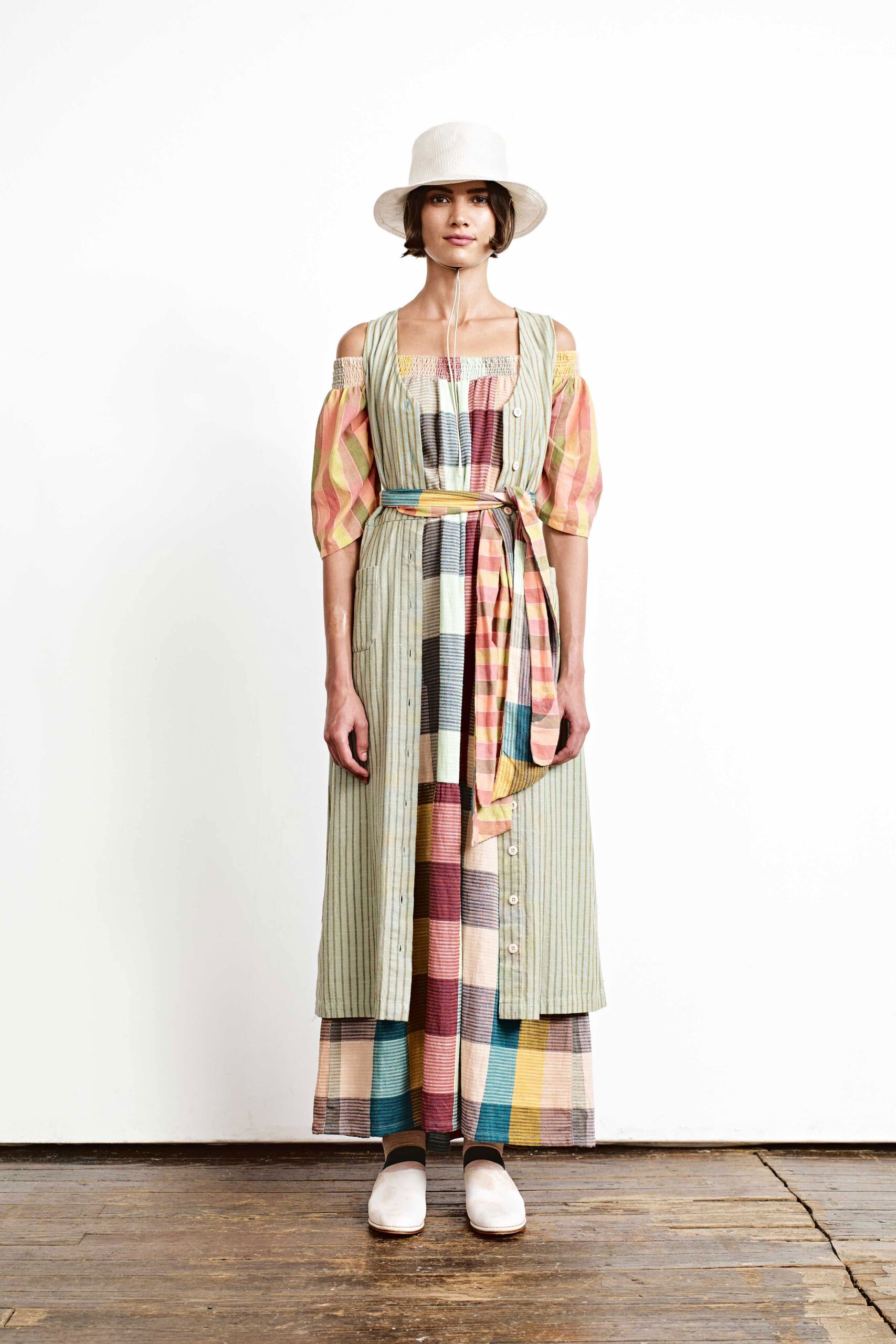 green cotton short-sleeve v-neck fitted tiered buttoned dress