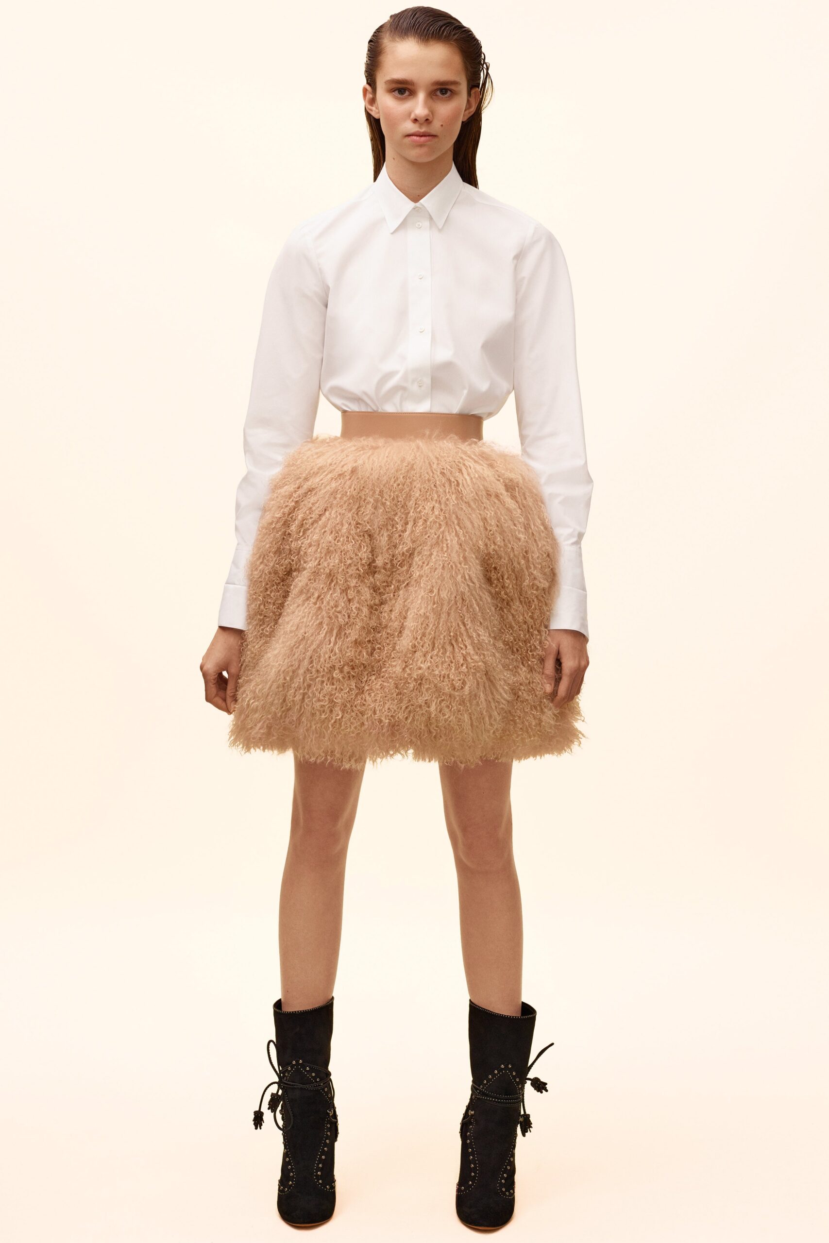 white fitted shirt beige fur mini skirt