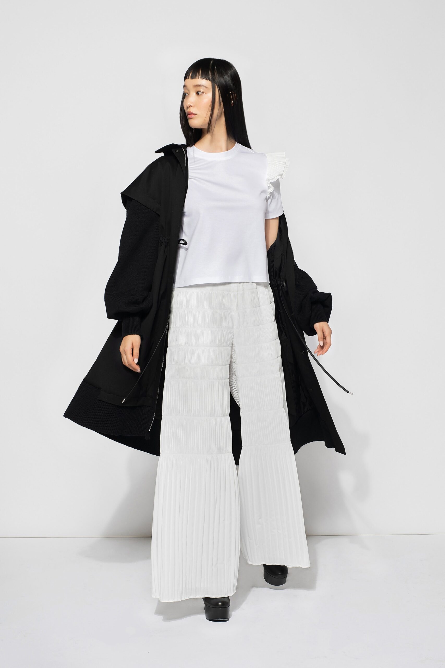 black cotton long-sleeve collared relaxed zippered coat