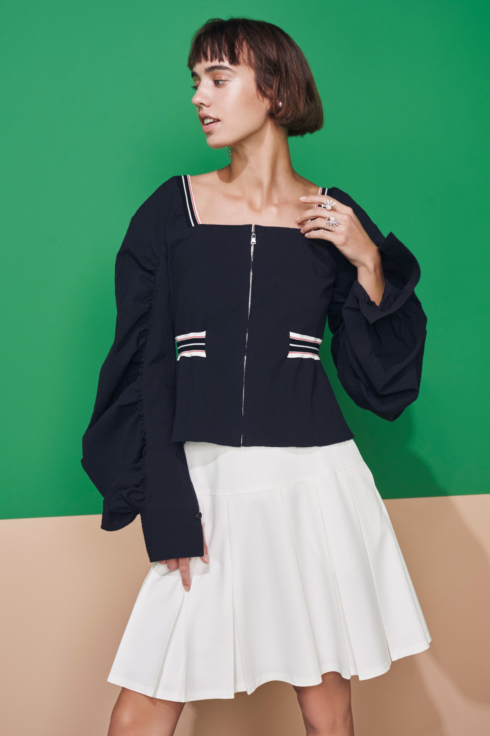 black cotton long-sleeve square-neck fitted zippered pleated top