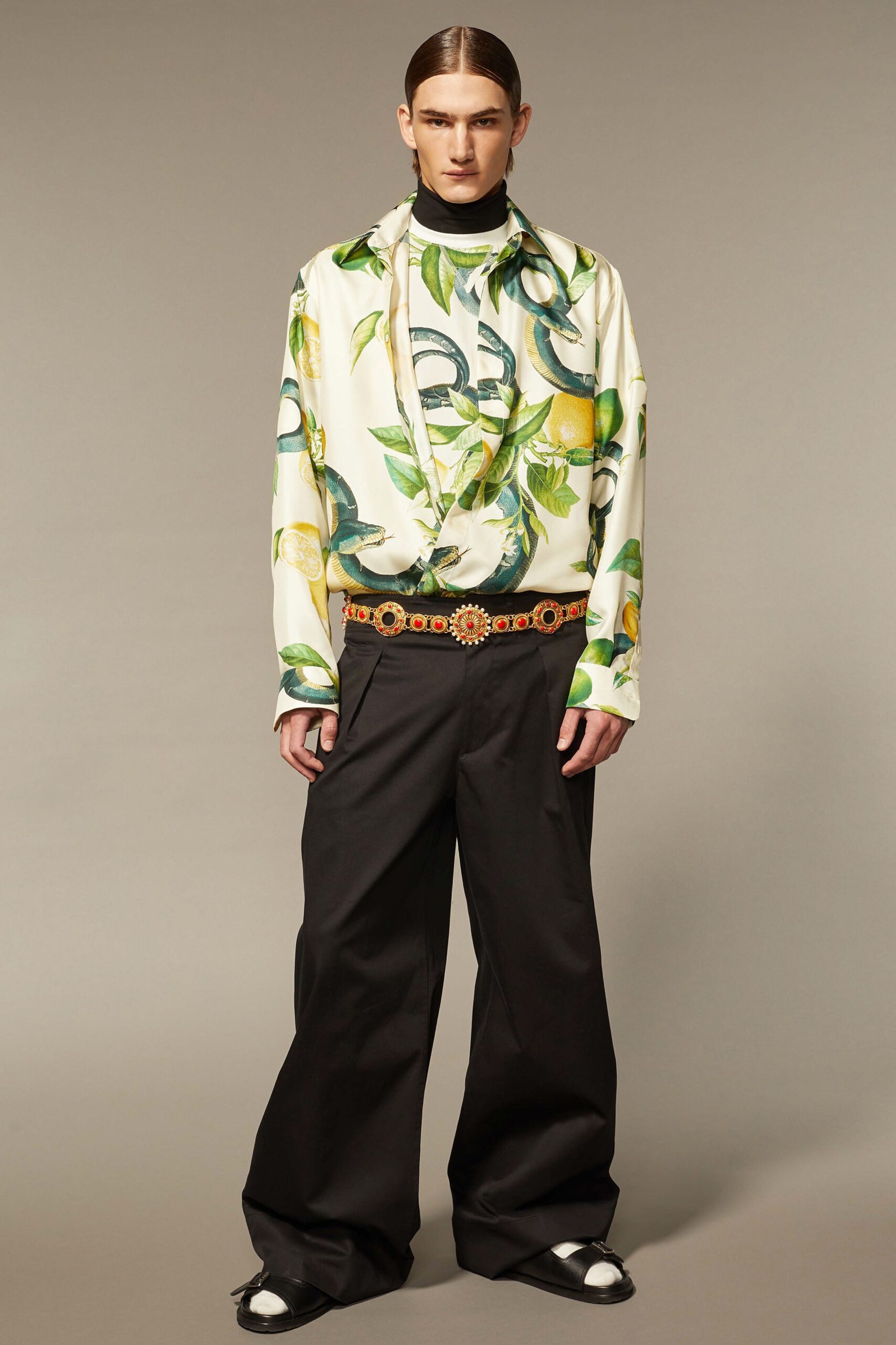 relaxed printed shirt and wide-leg pants