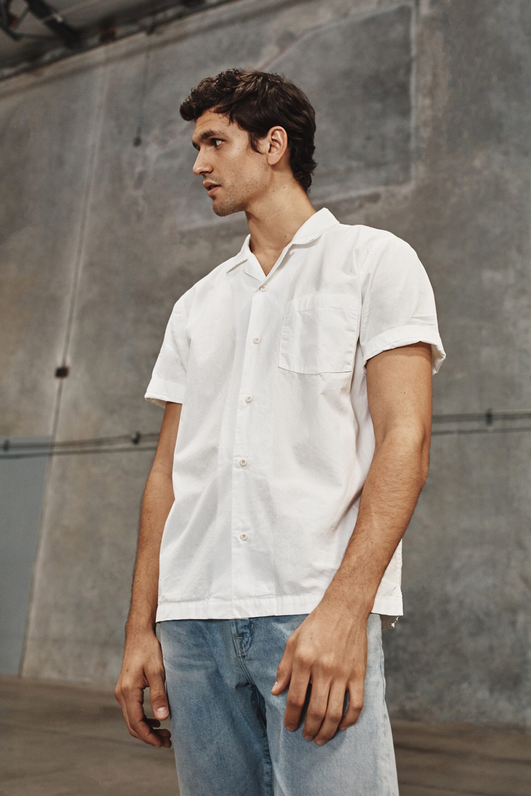 white relaxed shirt with blue jeans