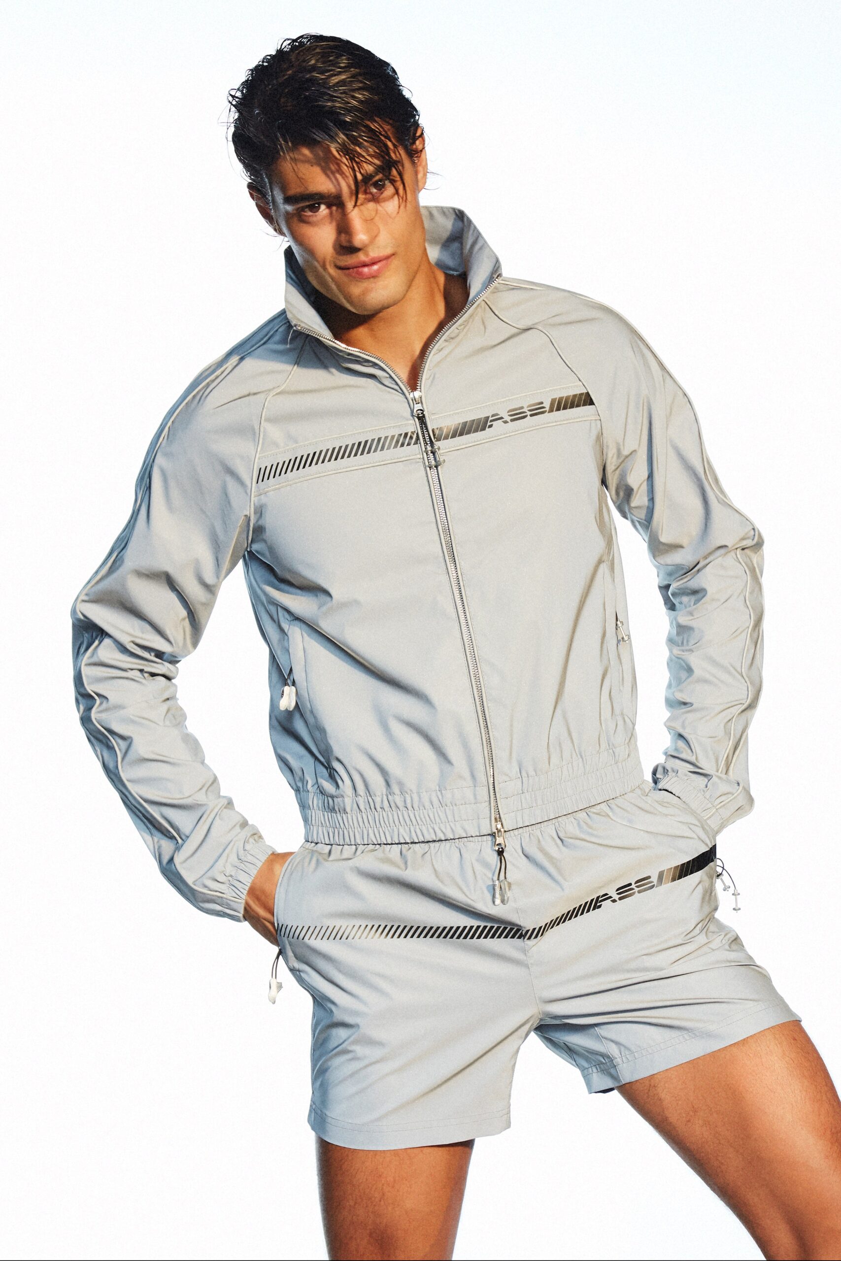 gray cotton long-sleeve collared fitted zippered jacket