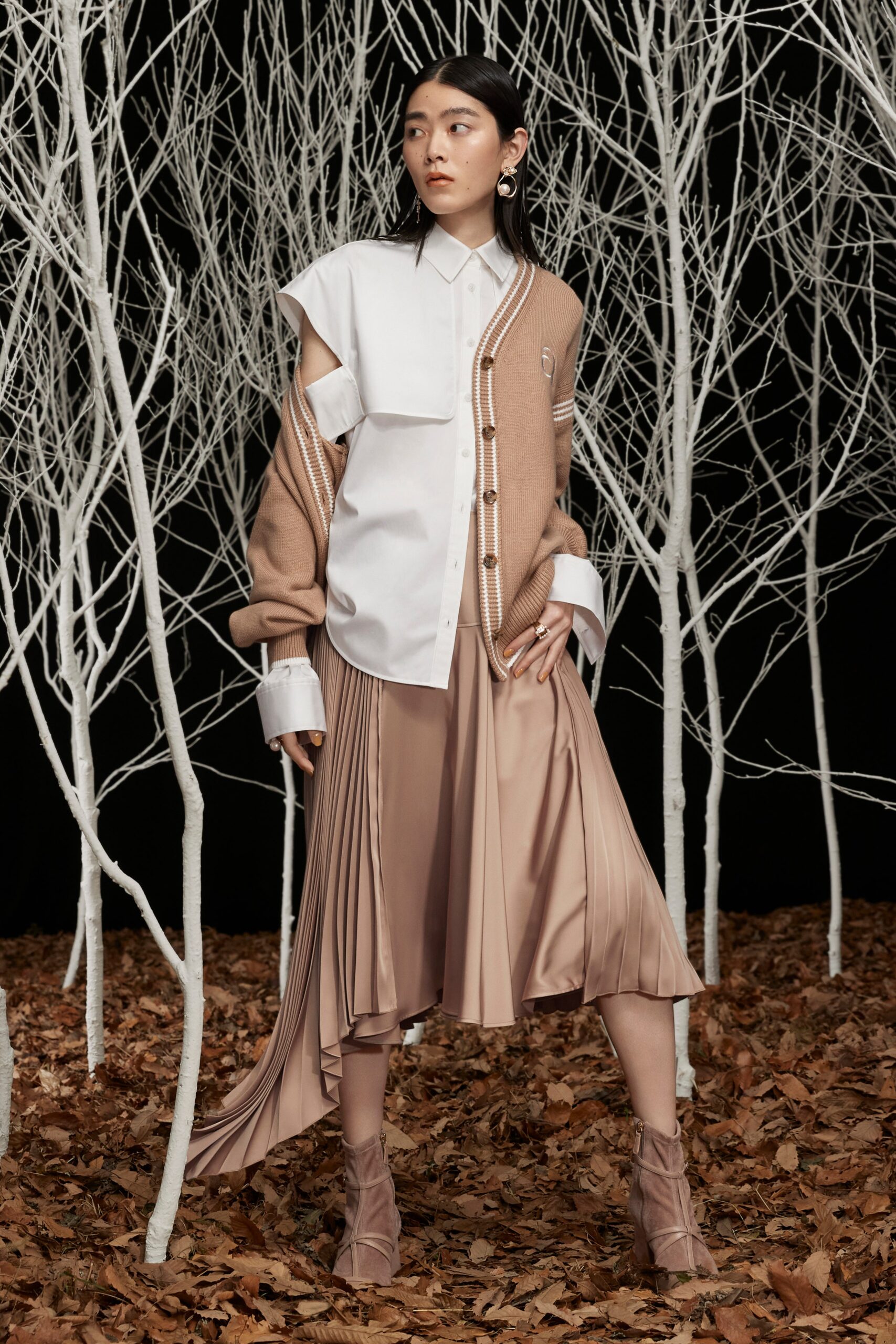 beige wool sleeveless oversized layered cardigan