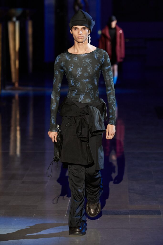 black fitted top with printed design