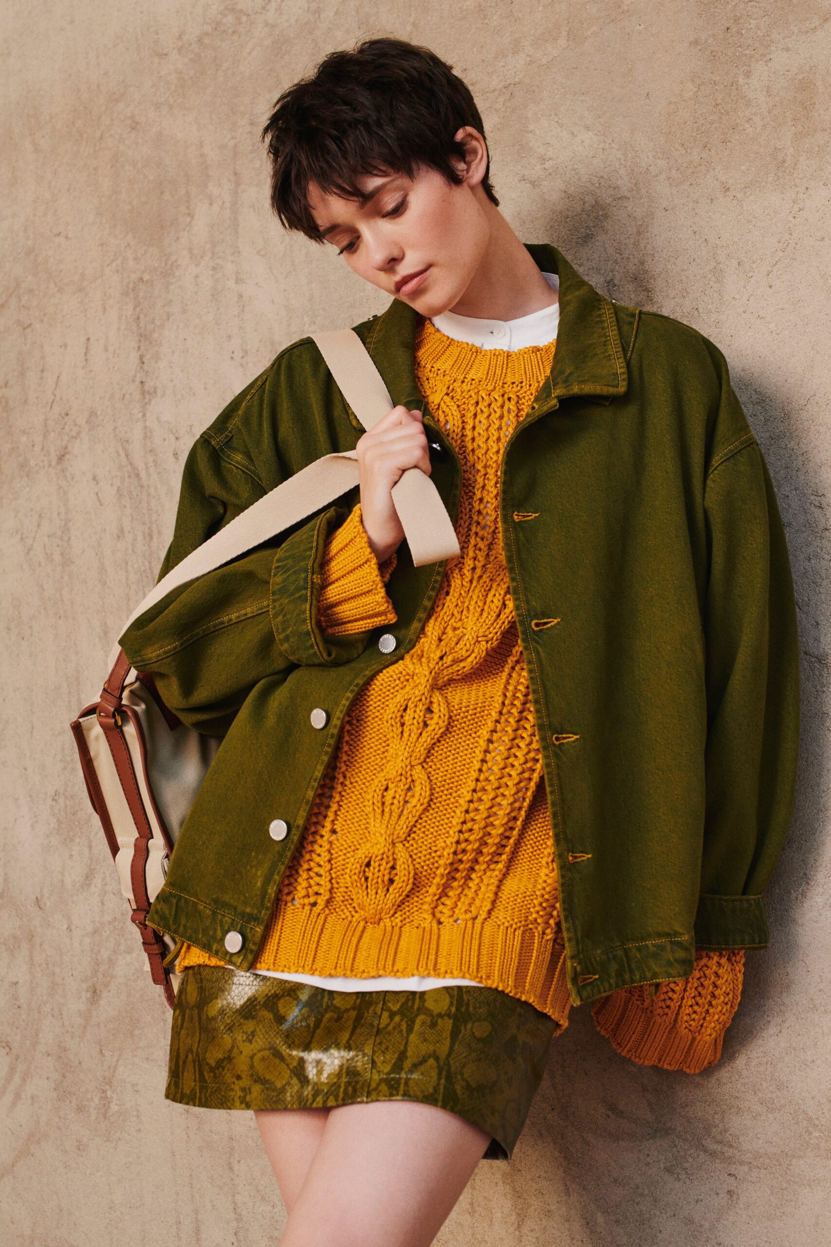 green denim long-sleeve collared oversized buttoned jacket