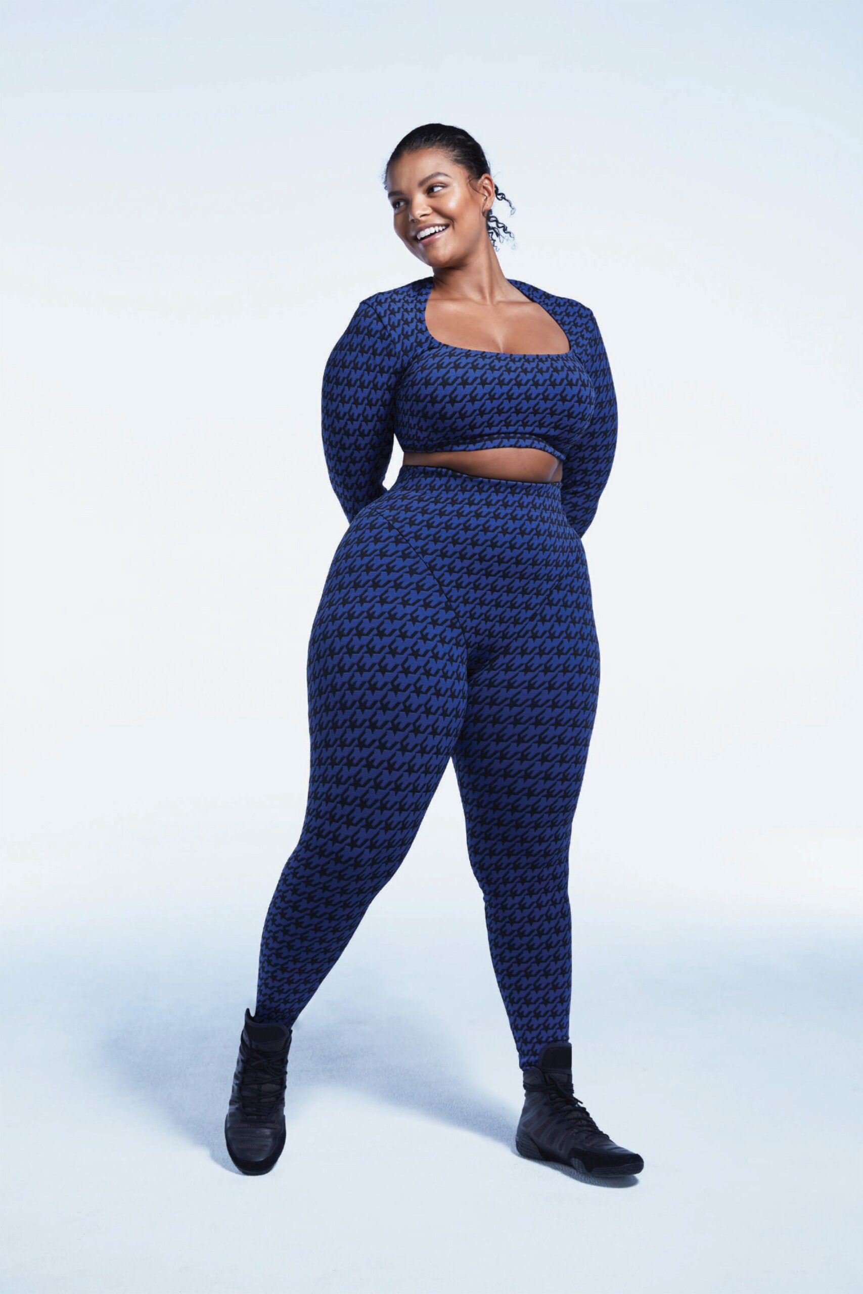 blue printed crop-top and leggings