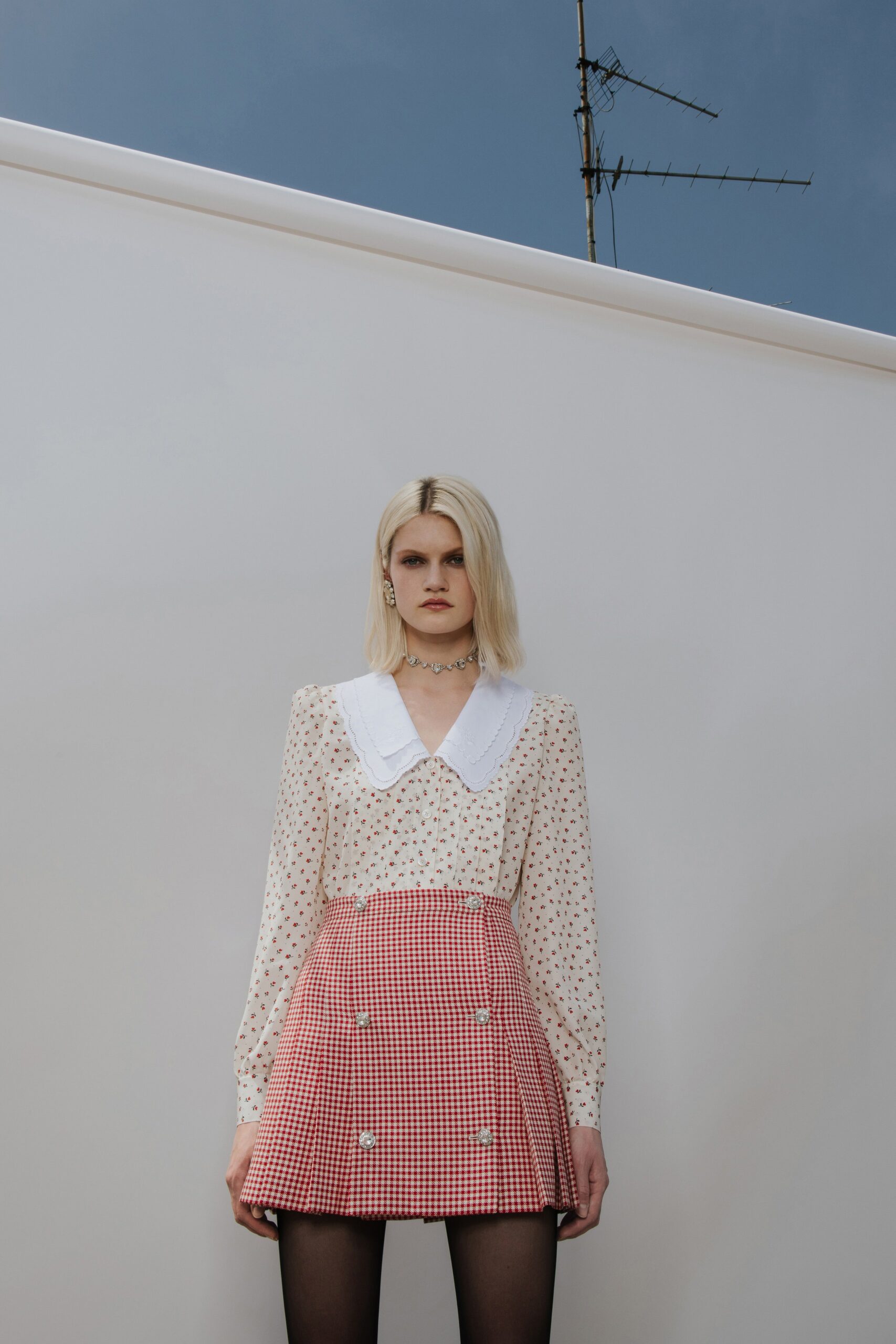 red cotton fitted pleated buttoned mini skirt
