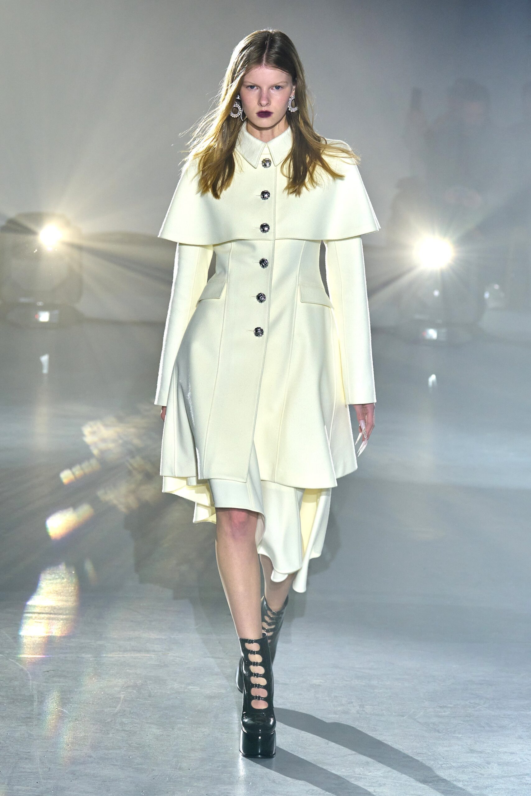 white wool long-sleeve collared fitted buttoned midi coat