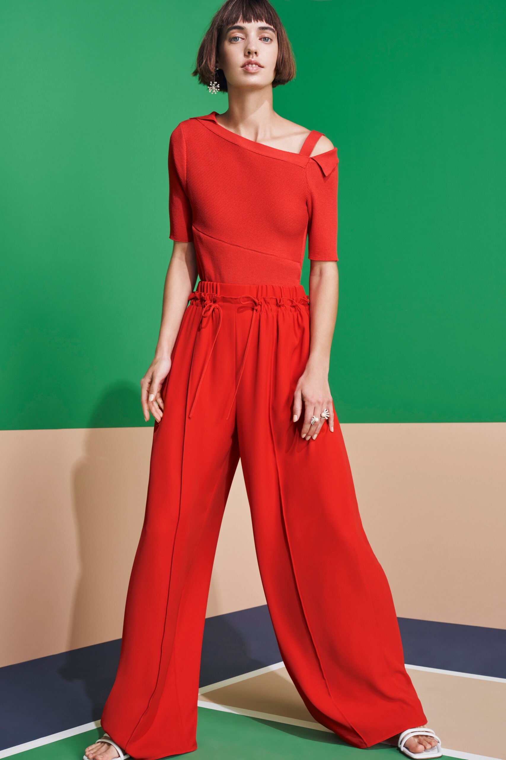 red cotton short-sleeve off-shoulder fitted top