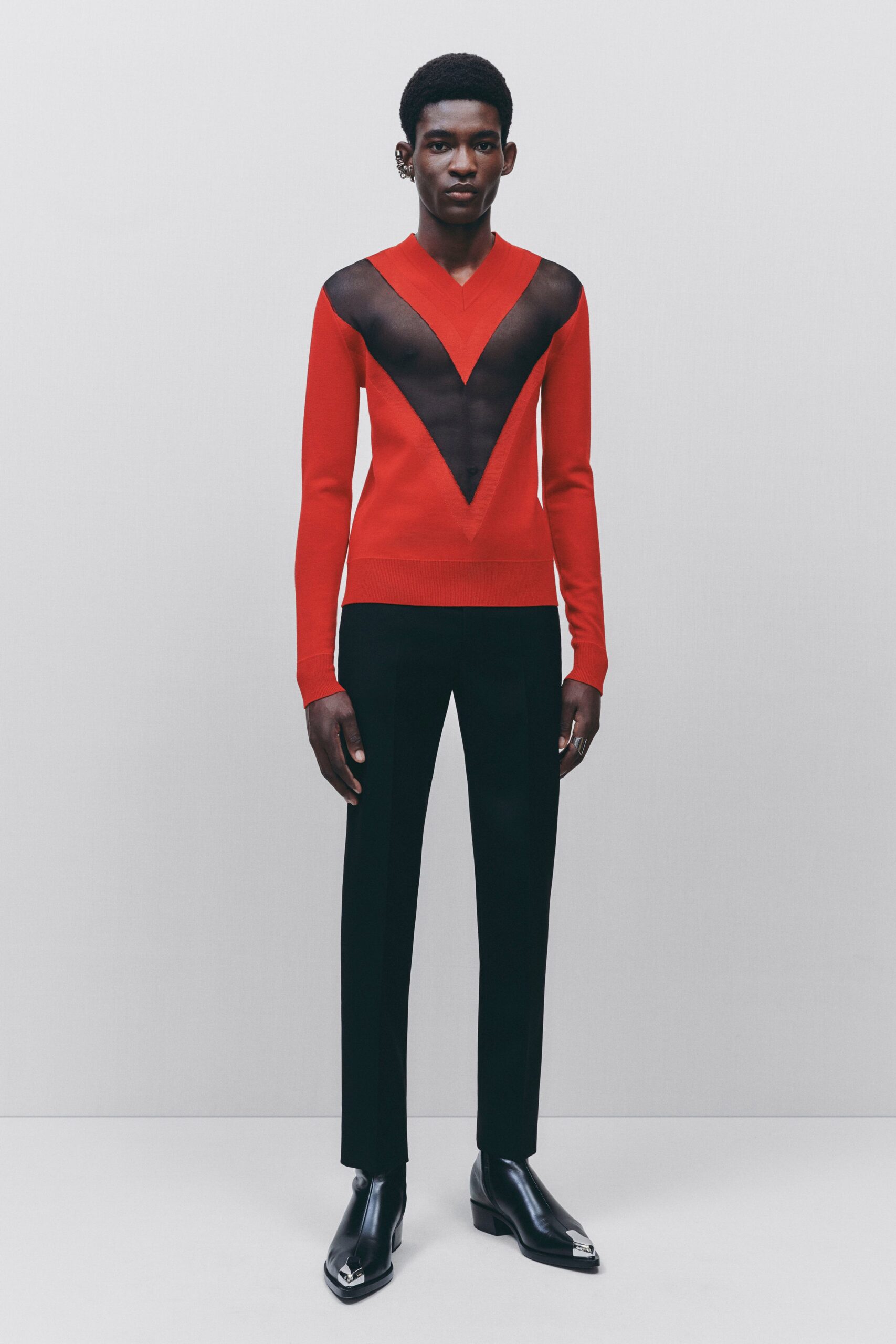 red color-blocked fitted sweater