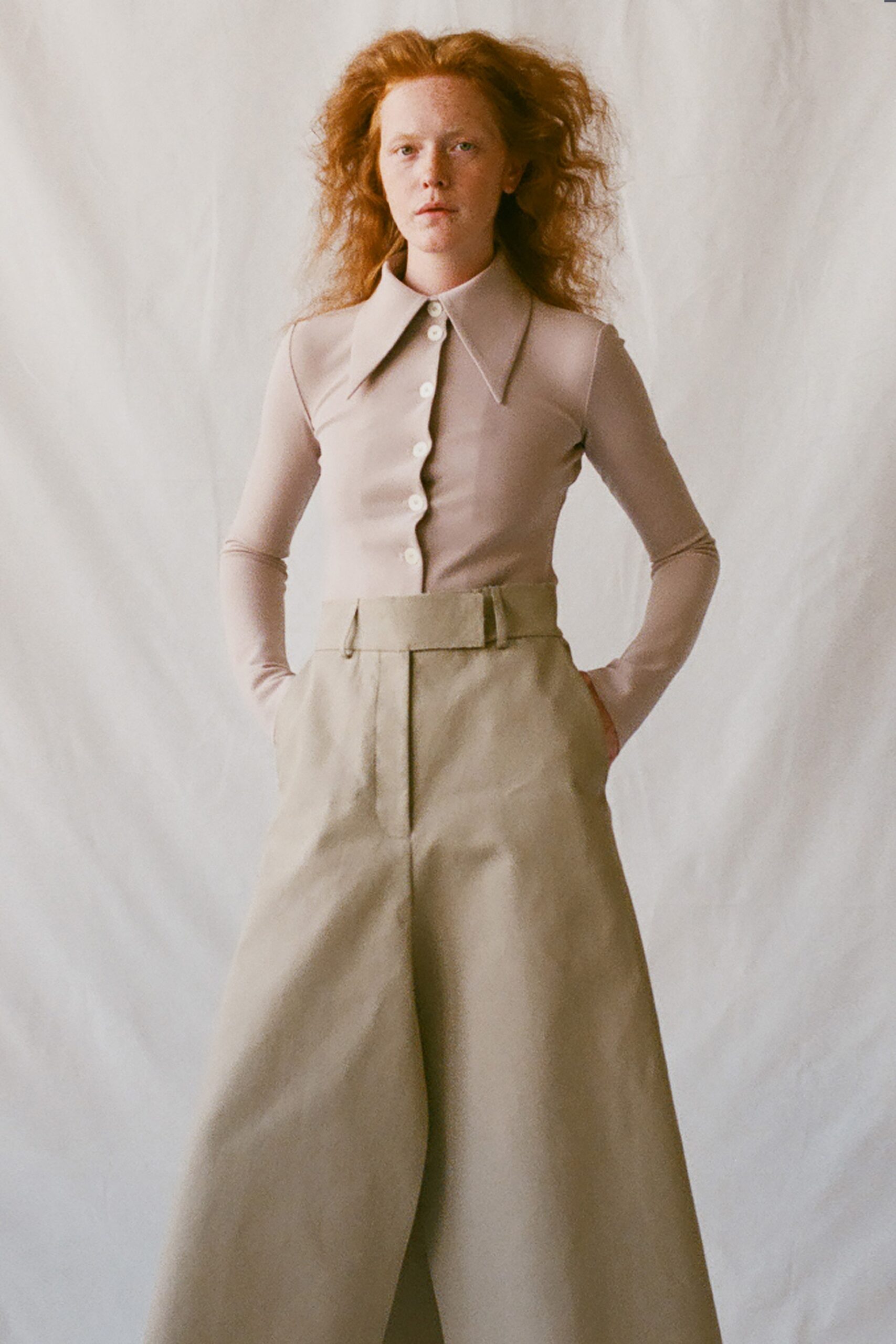 pink cotton long-sleeve collared fitted buttoned shirt