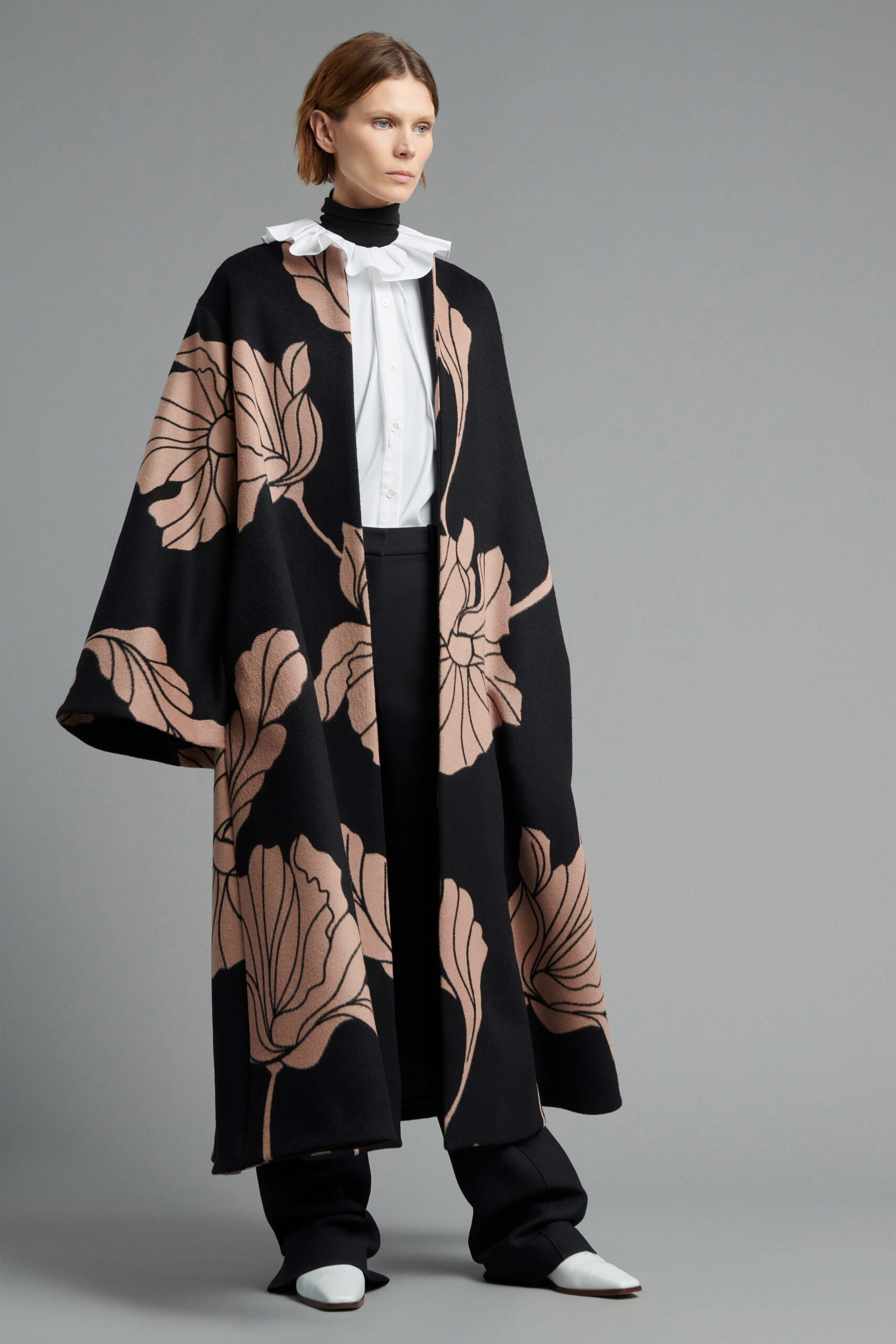 black wool long-sleeve relaxed printed coat