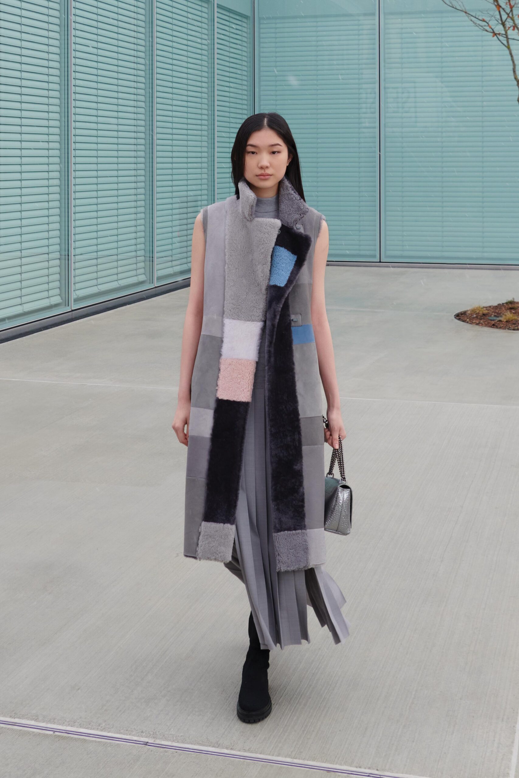 gray faux-fur long-sleeve relaxed patchwork coat
