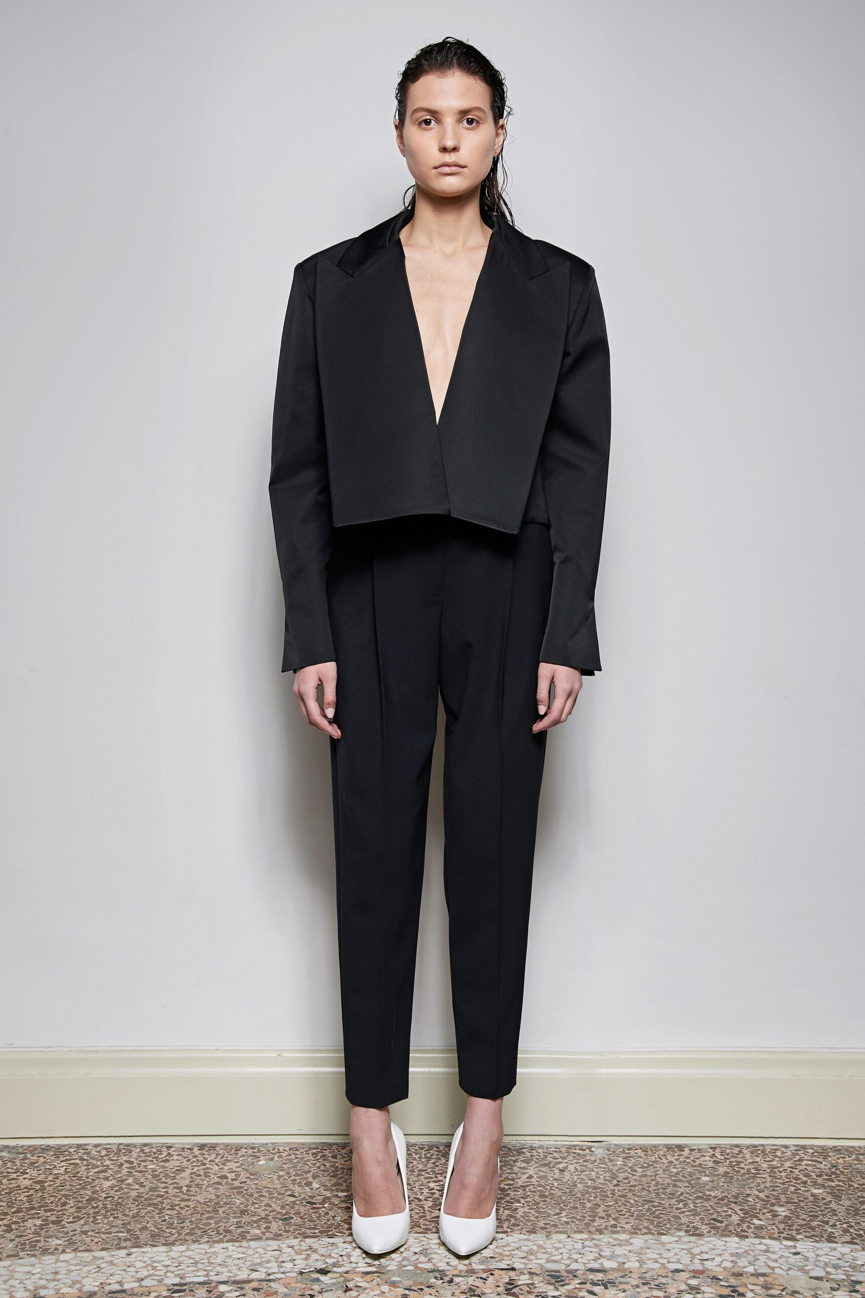 black cotton long-sleeve v-neck fitted structured jacket